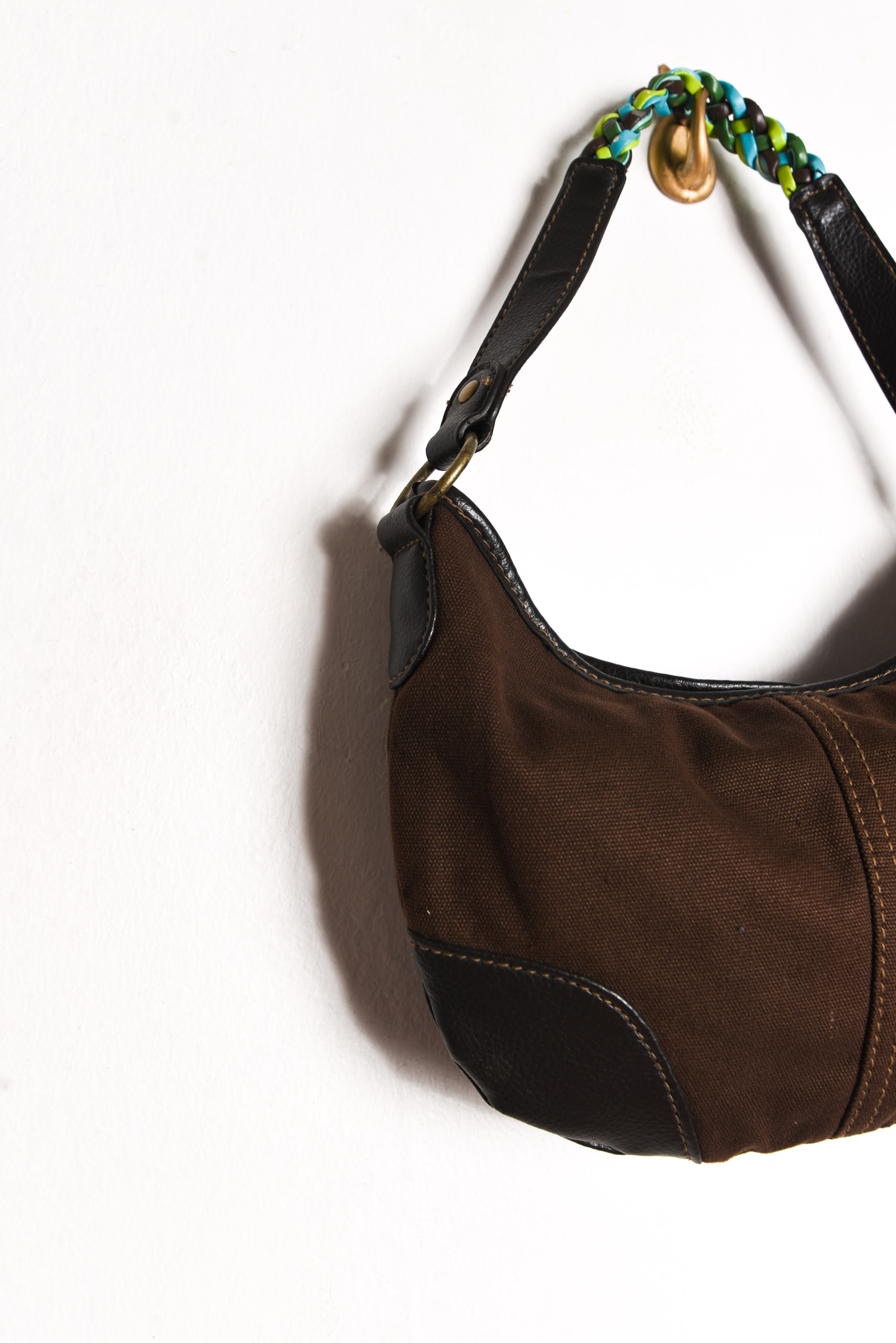 Cartera de hombro café 90s