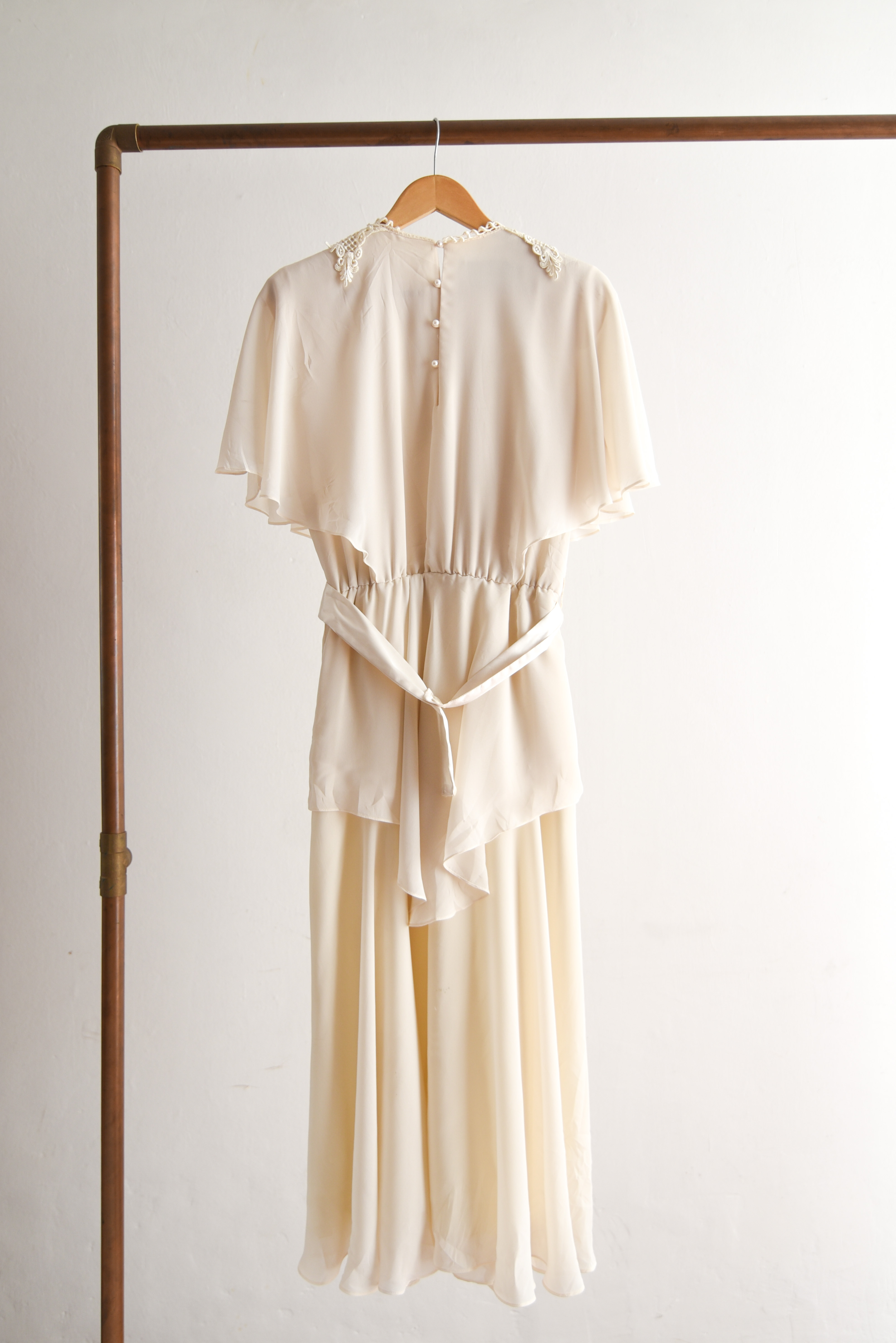 Vestido marfil vaporoso vintage