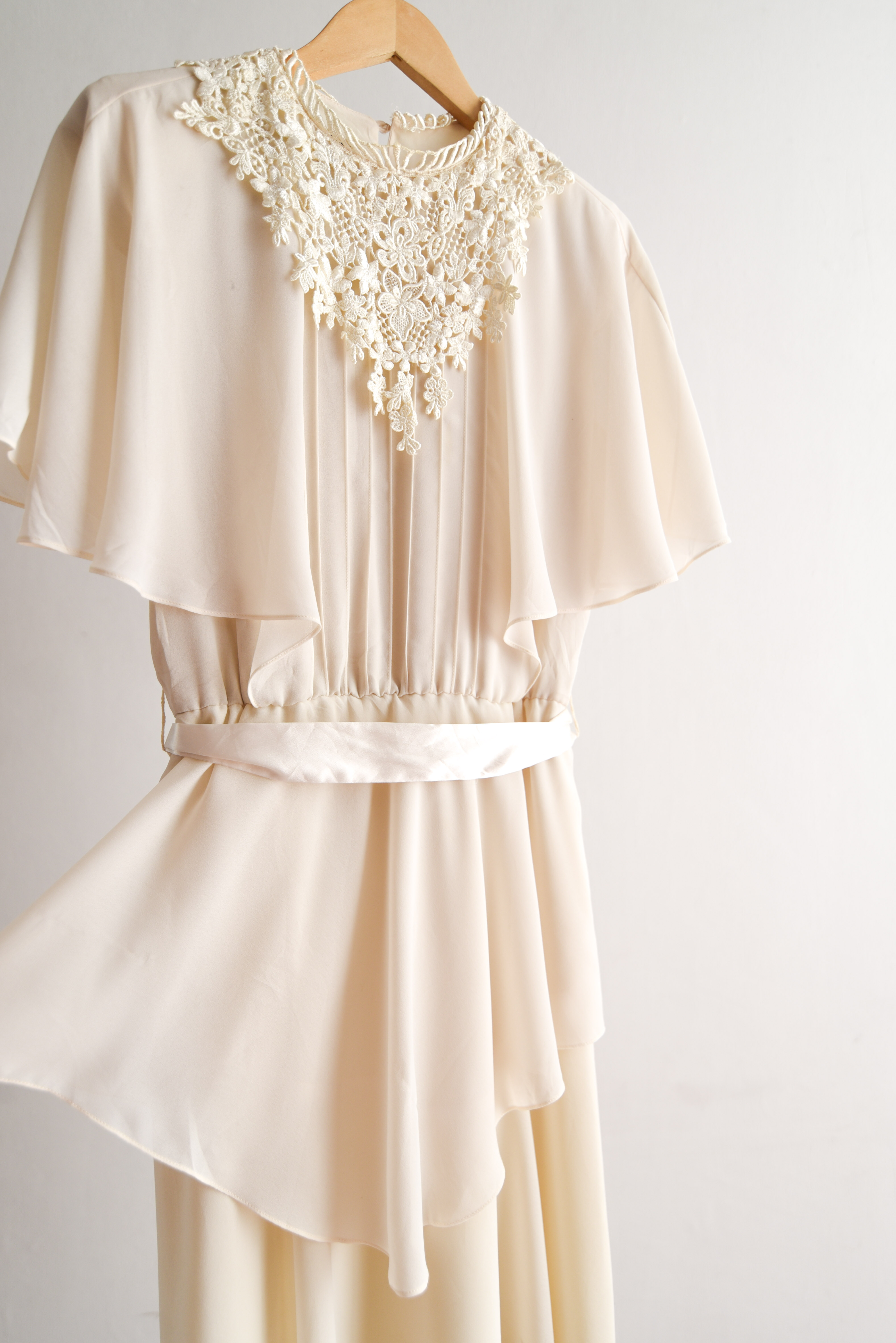 Vestido marfil vaporoso vintage