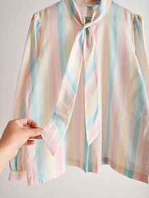 Blusa rayada 80s pastel corbatín
