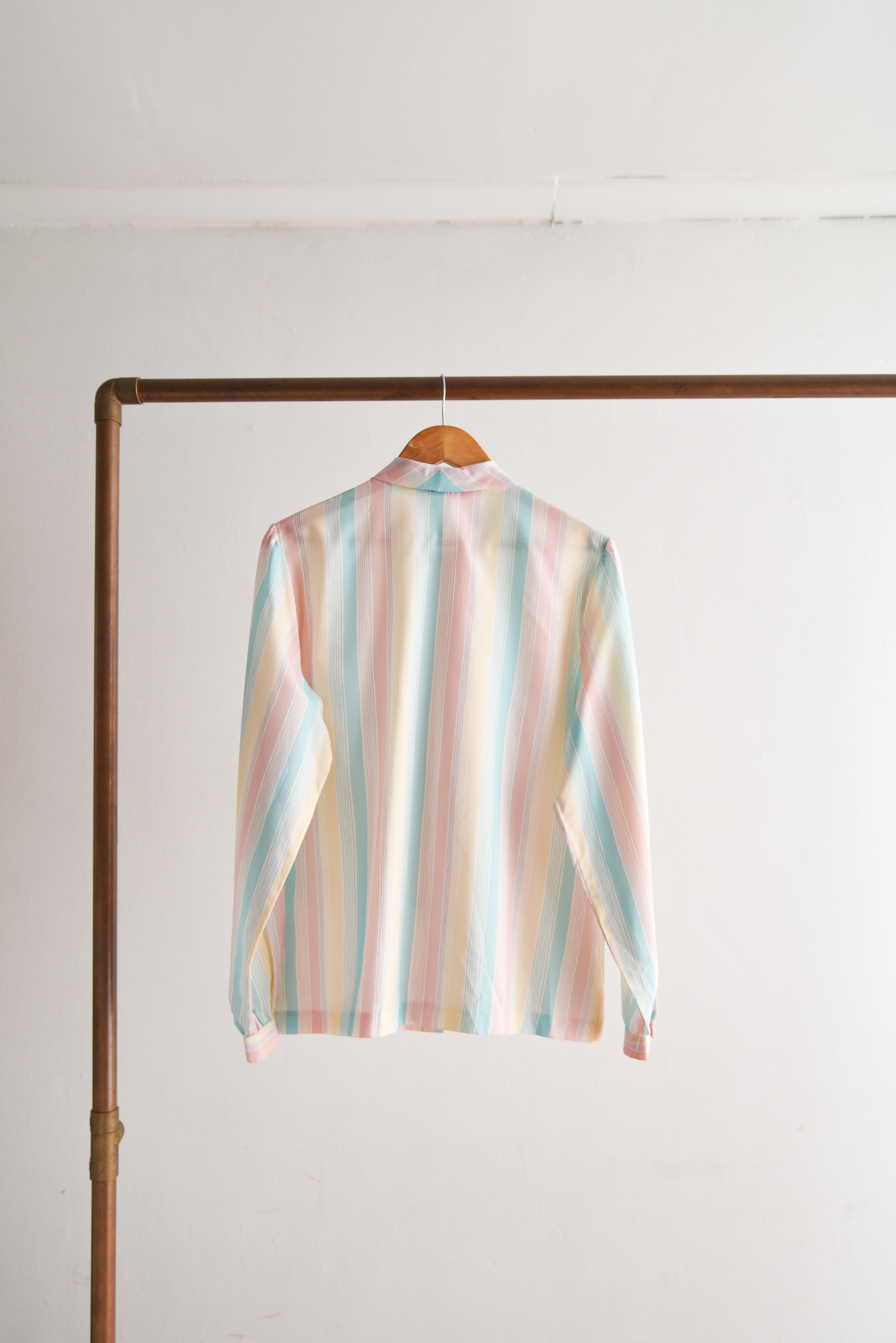 Blusa rayada 80s pastel corbatín