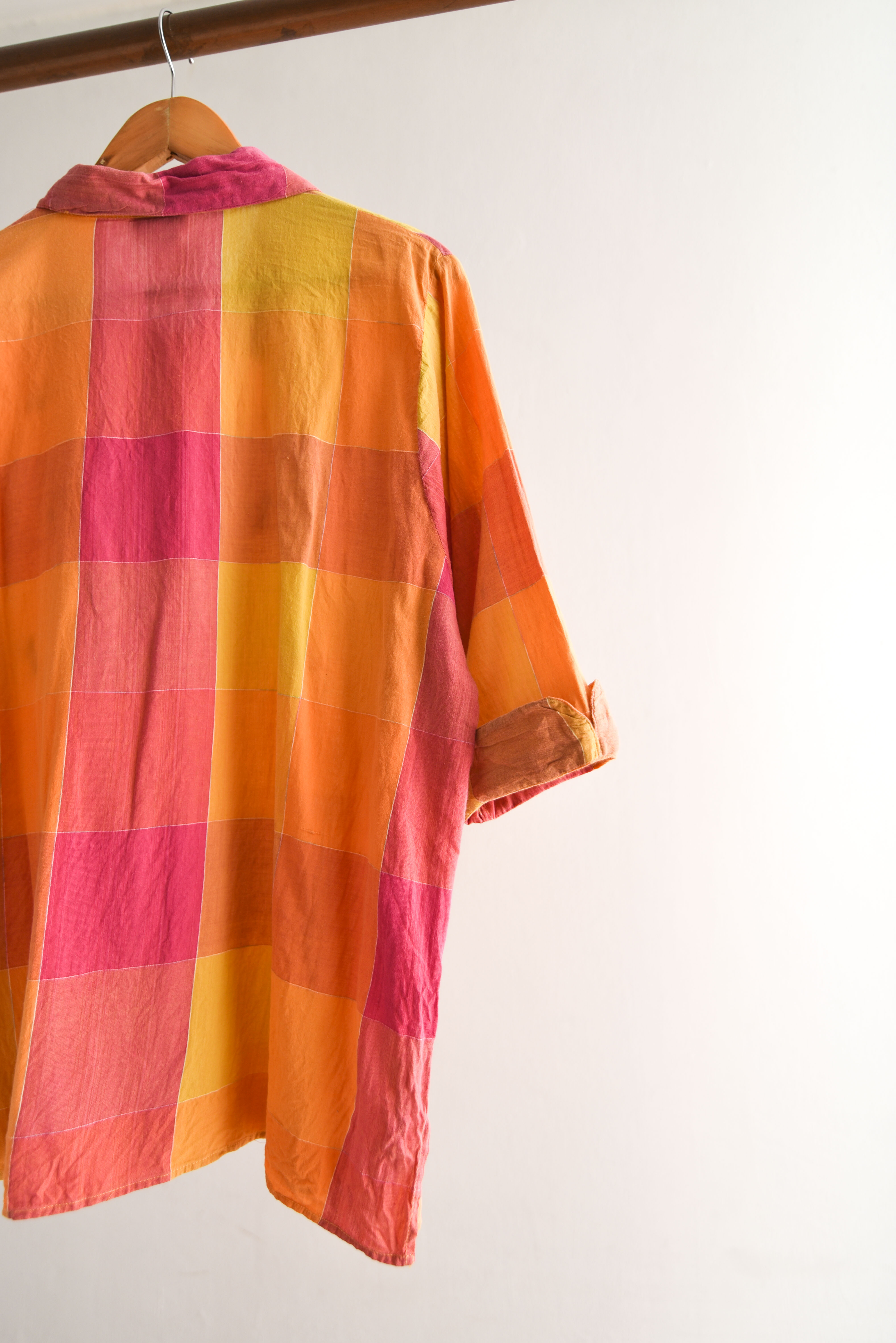 Camisa cuadros naranjo y rosa vntg