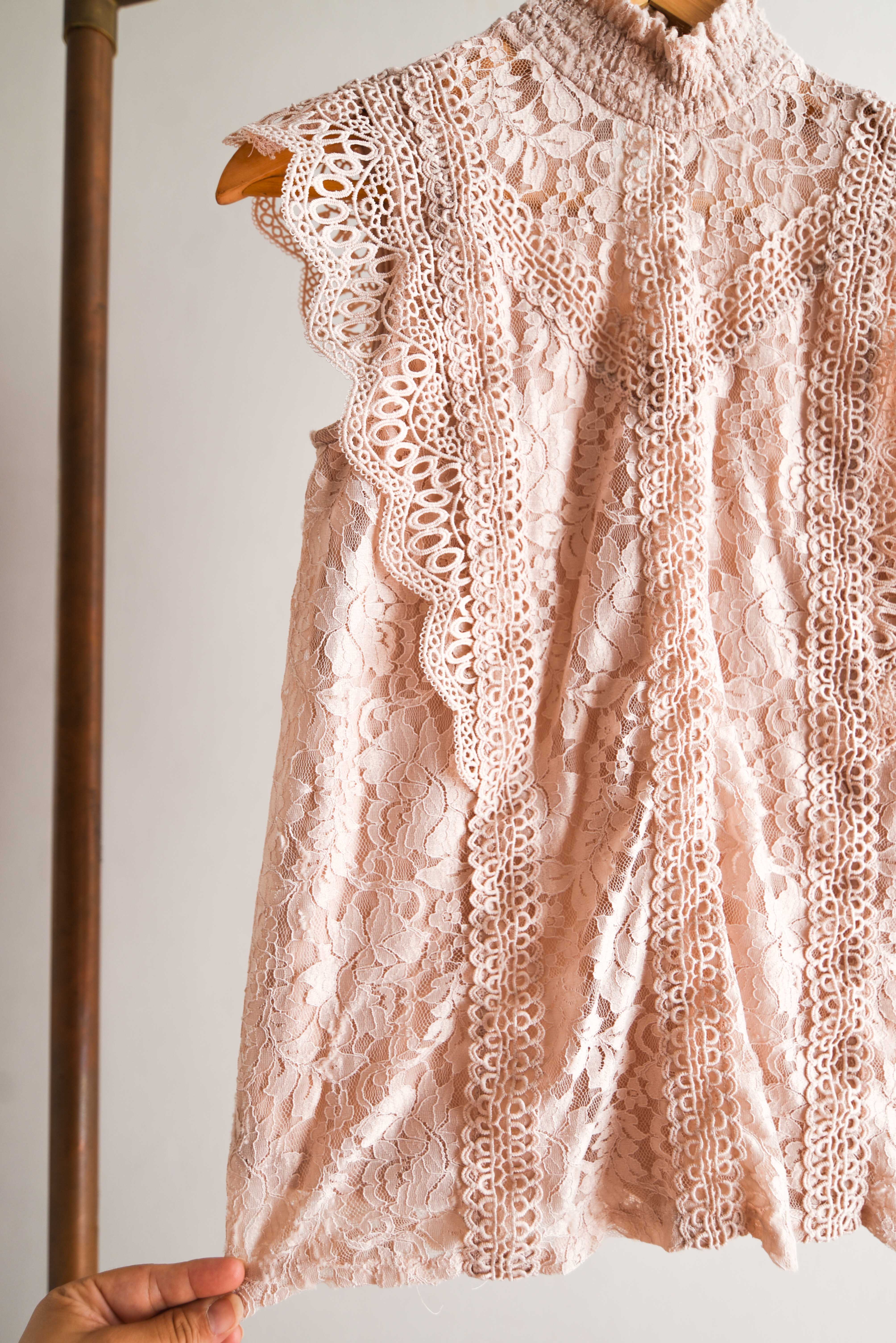 Top rosa pastel encaje