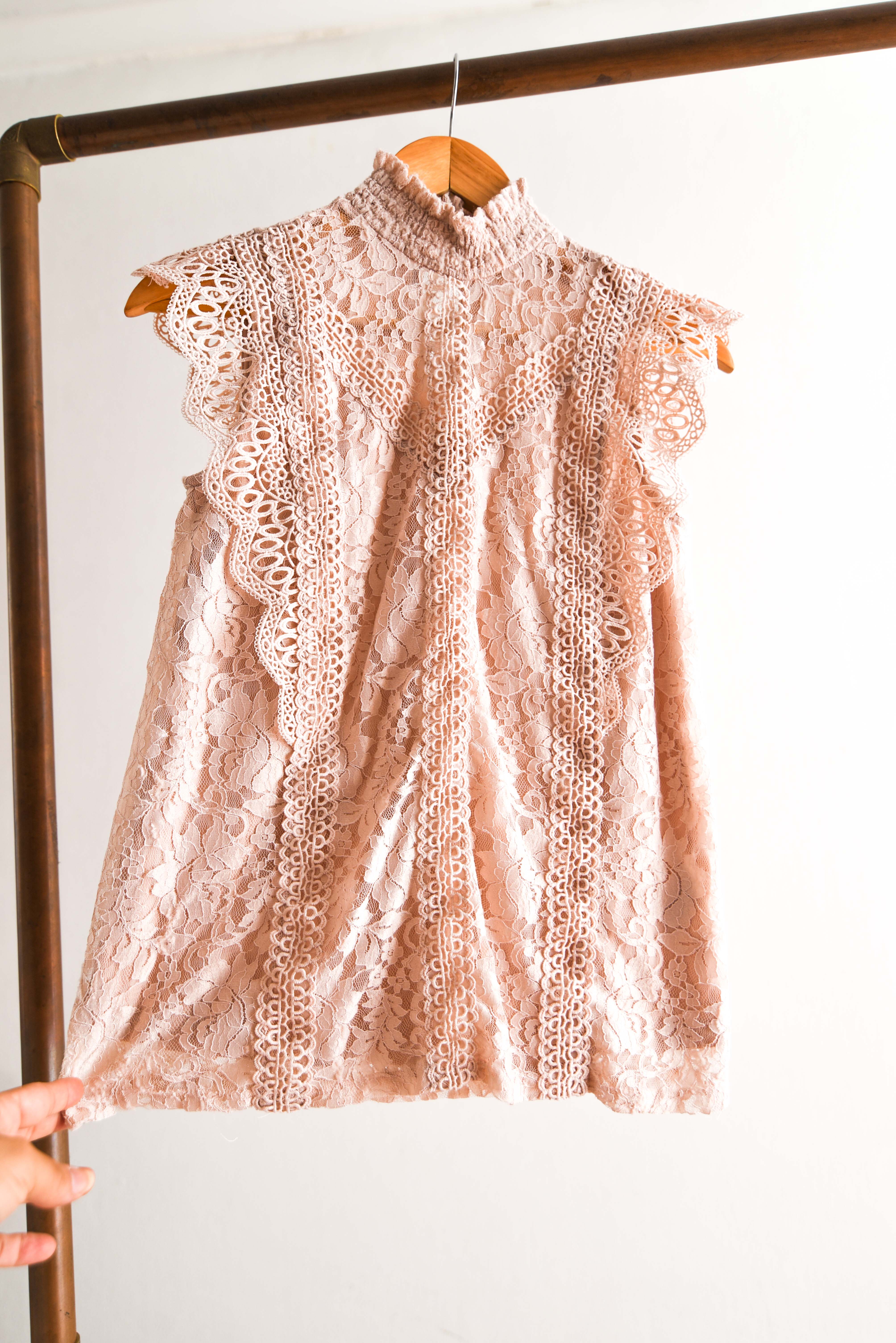 Top rosa pastel encaje