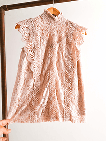 Top rosa pastel encaje