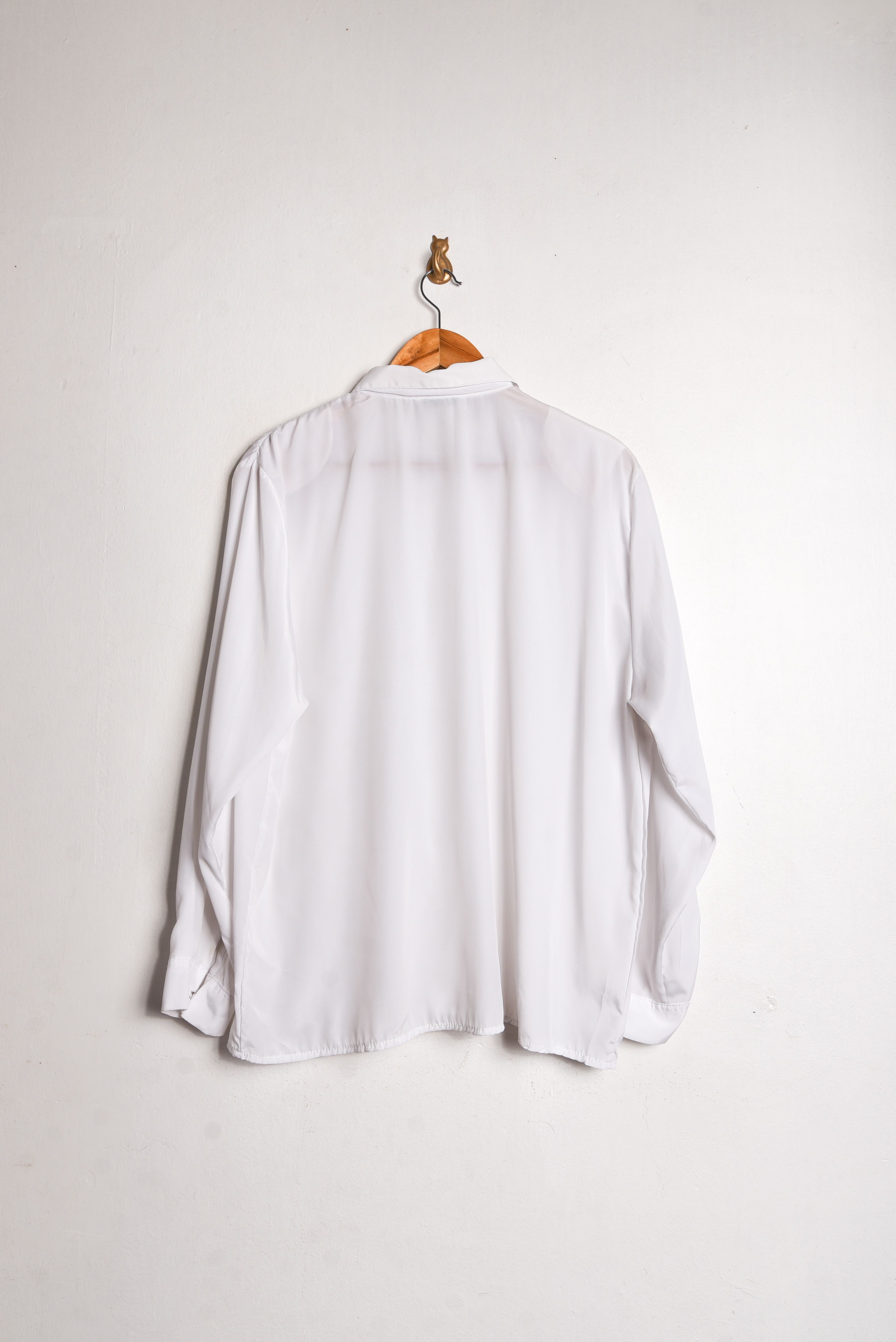 Blusa blanca vintage bordada