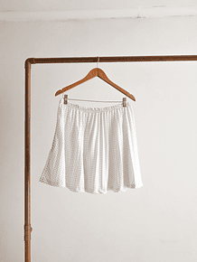 Falda blanca dots y tablas