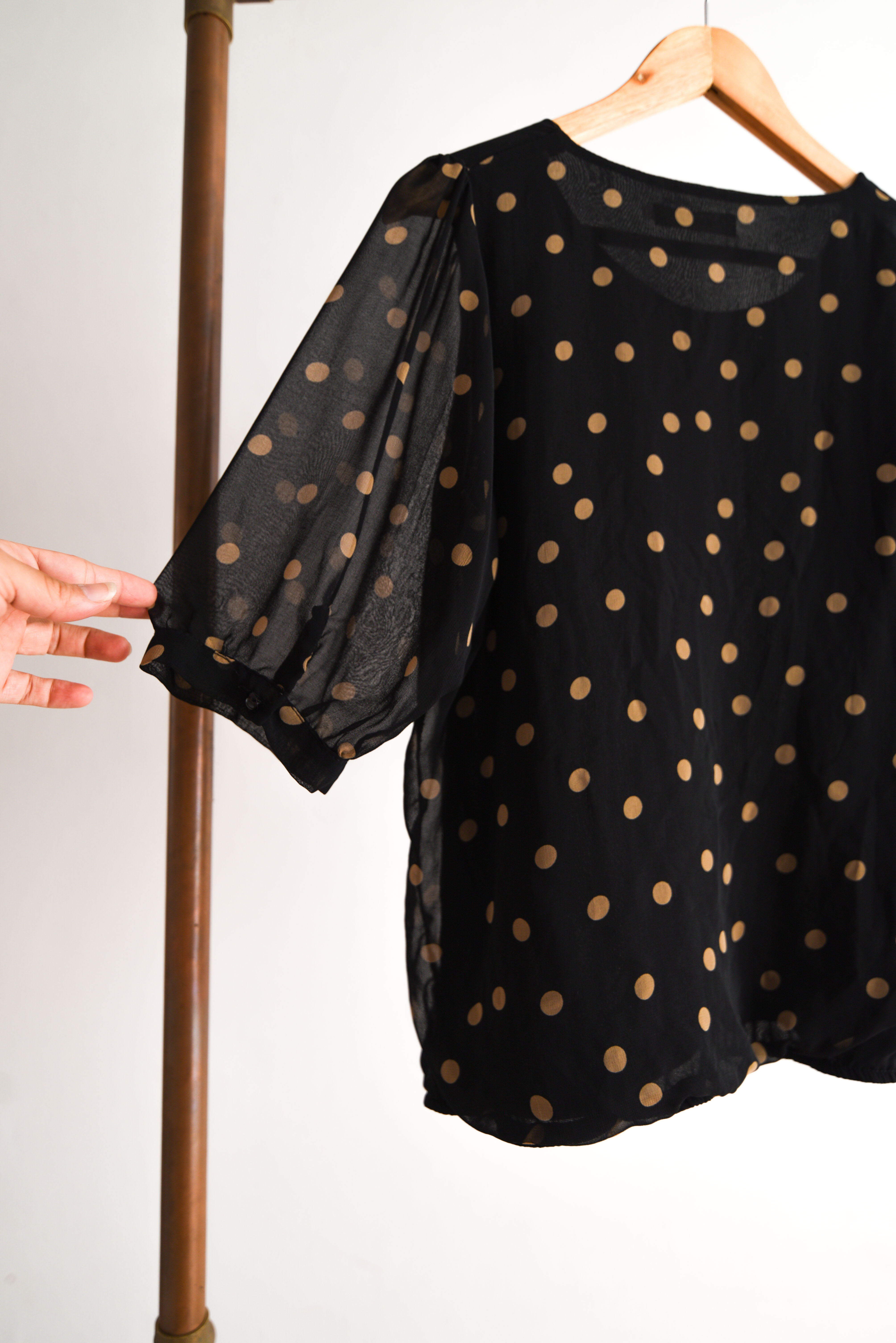 Blusa vaporosa lunares