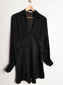 Vestido negro satín
