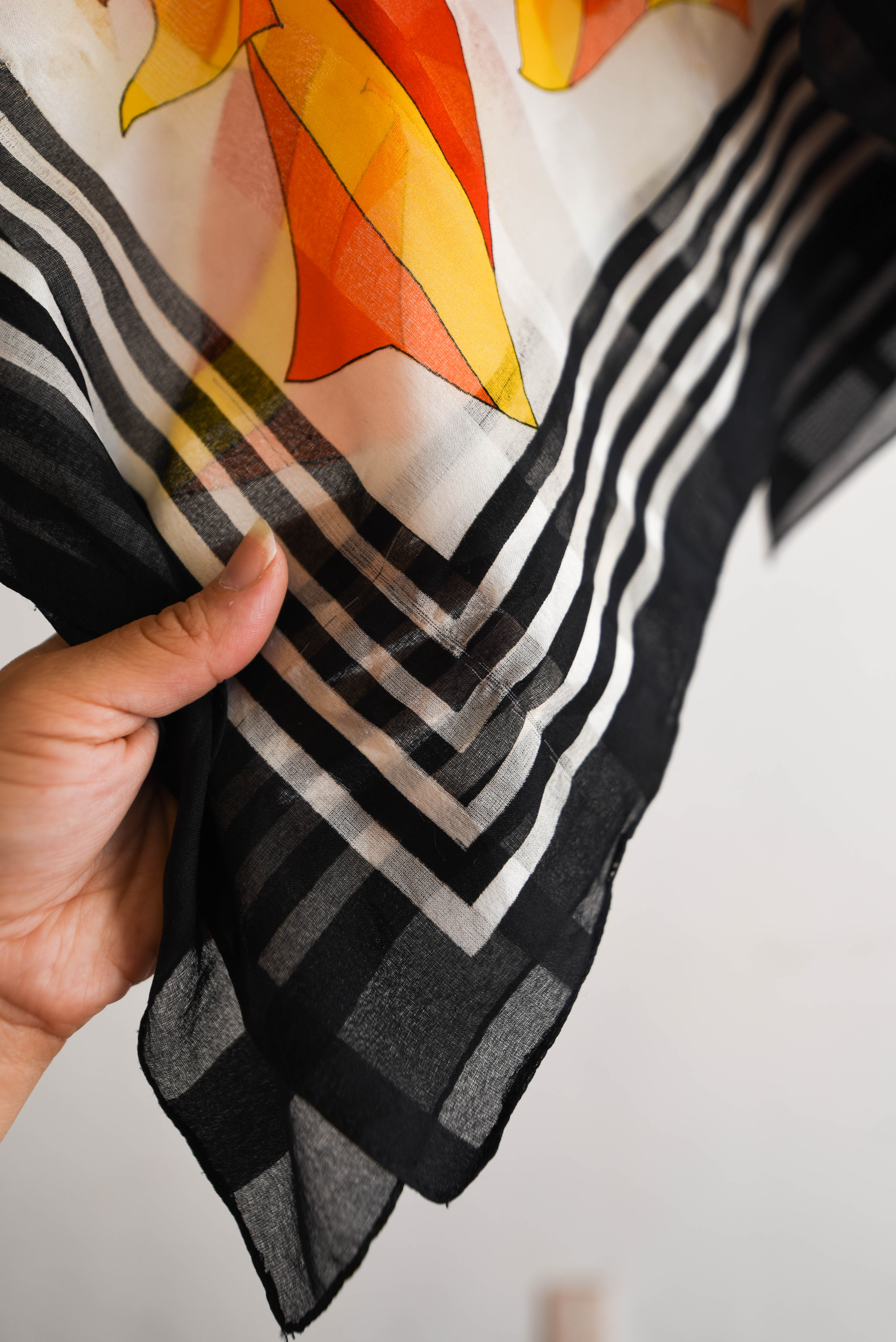 Pañuelo vintage banderines