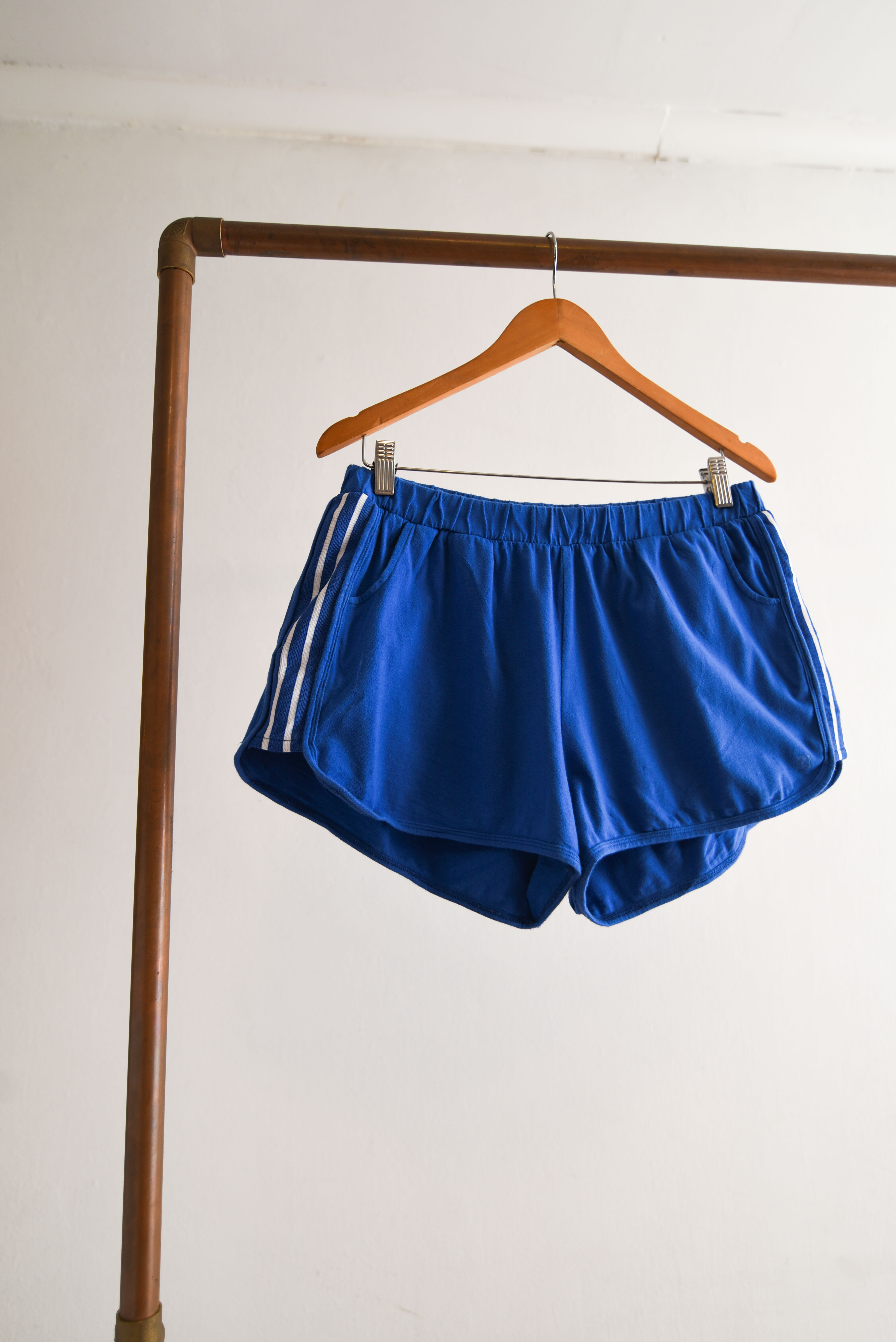 Short azulino sporty