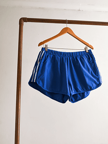Short azulino sporty