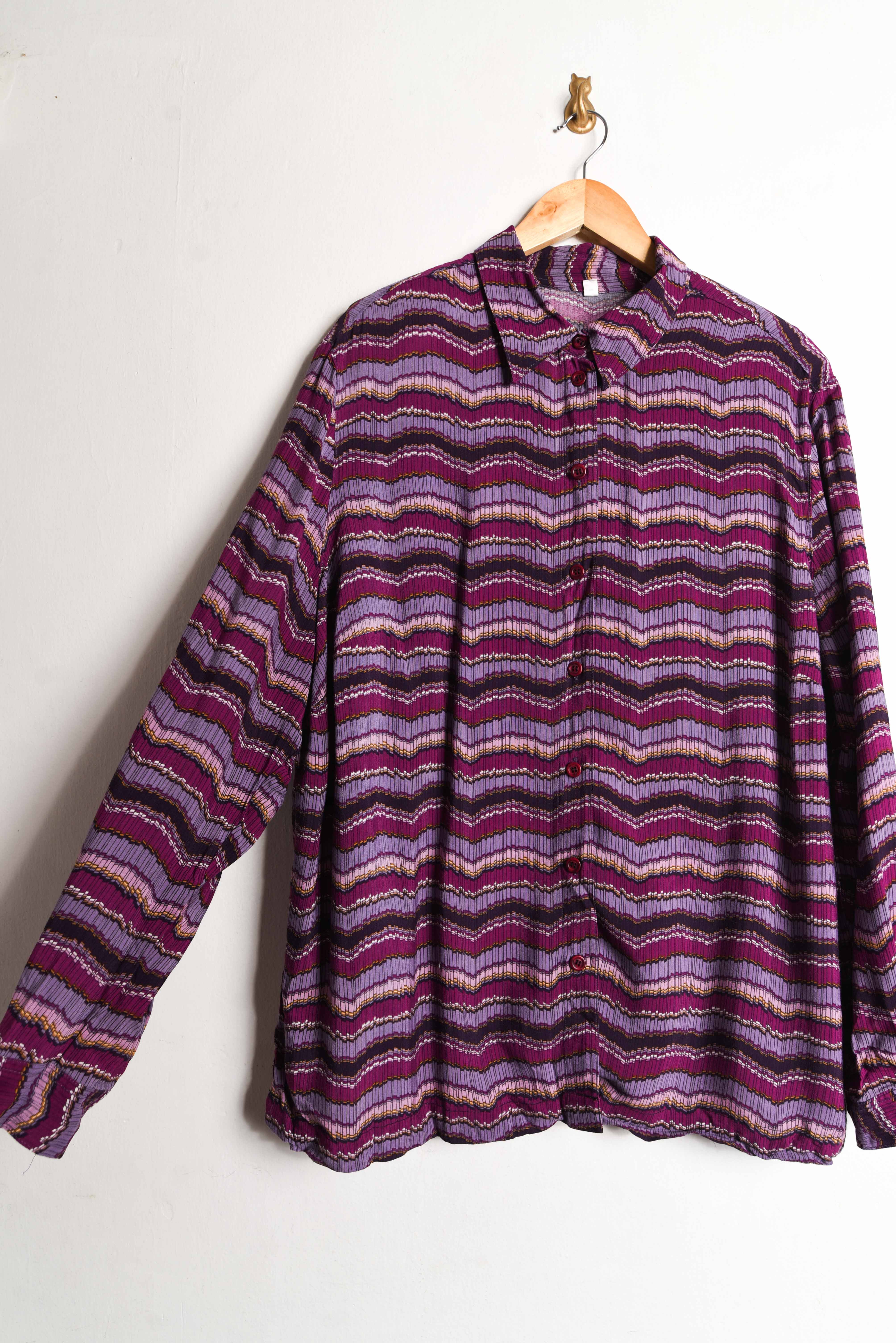 Camisa morada franjas