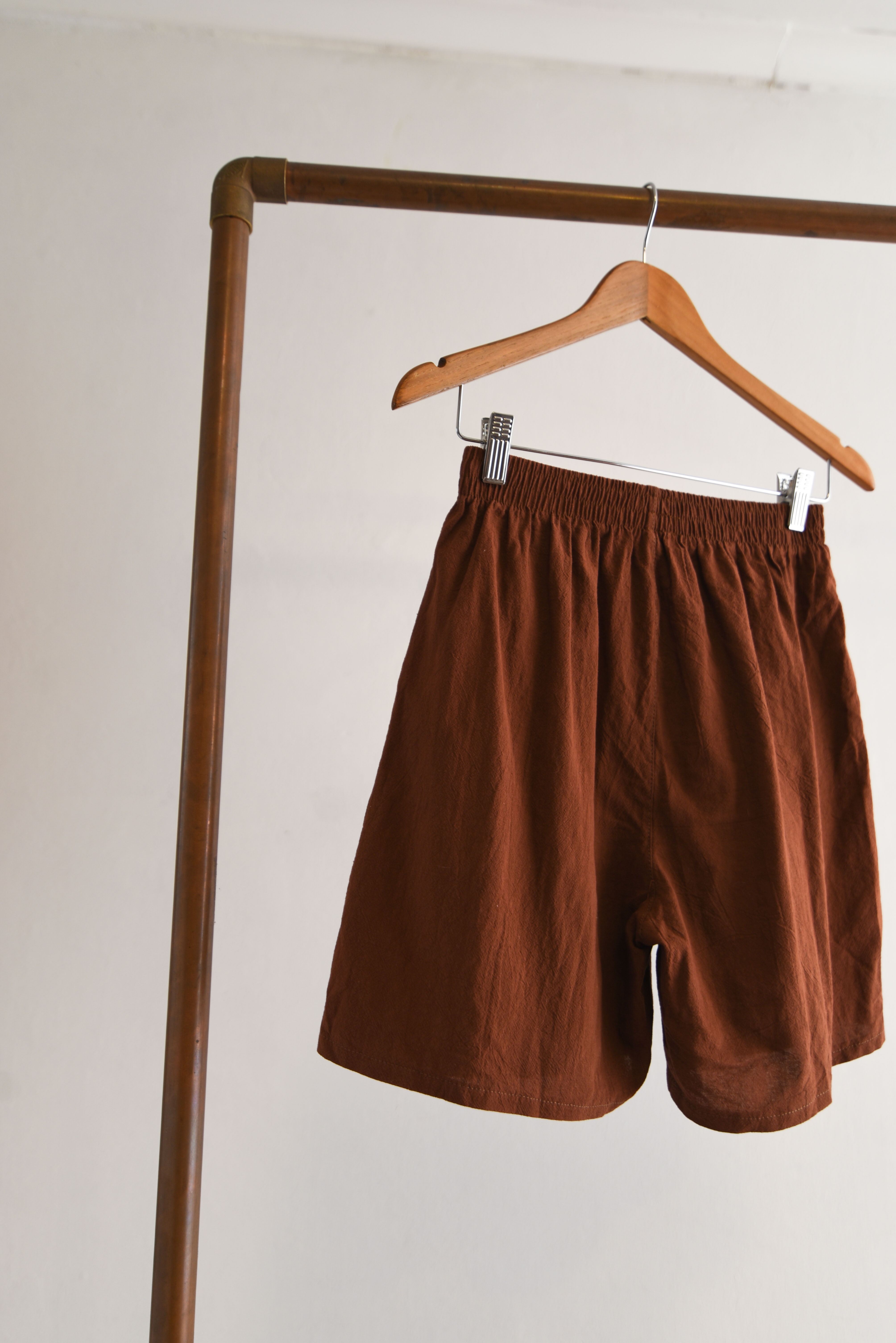 Short café tiro alto