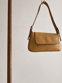 Cartera camel al hombro cuero