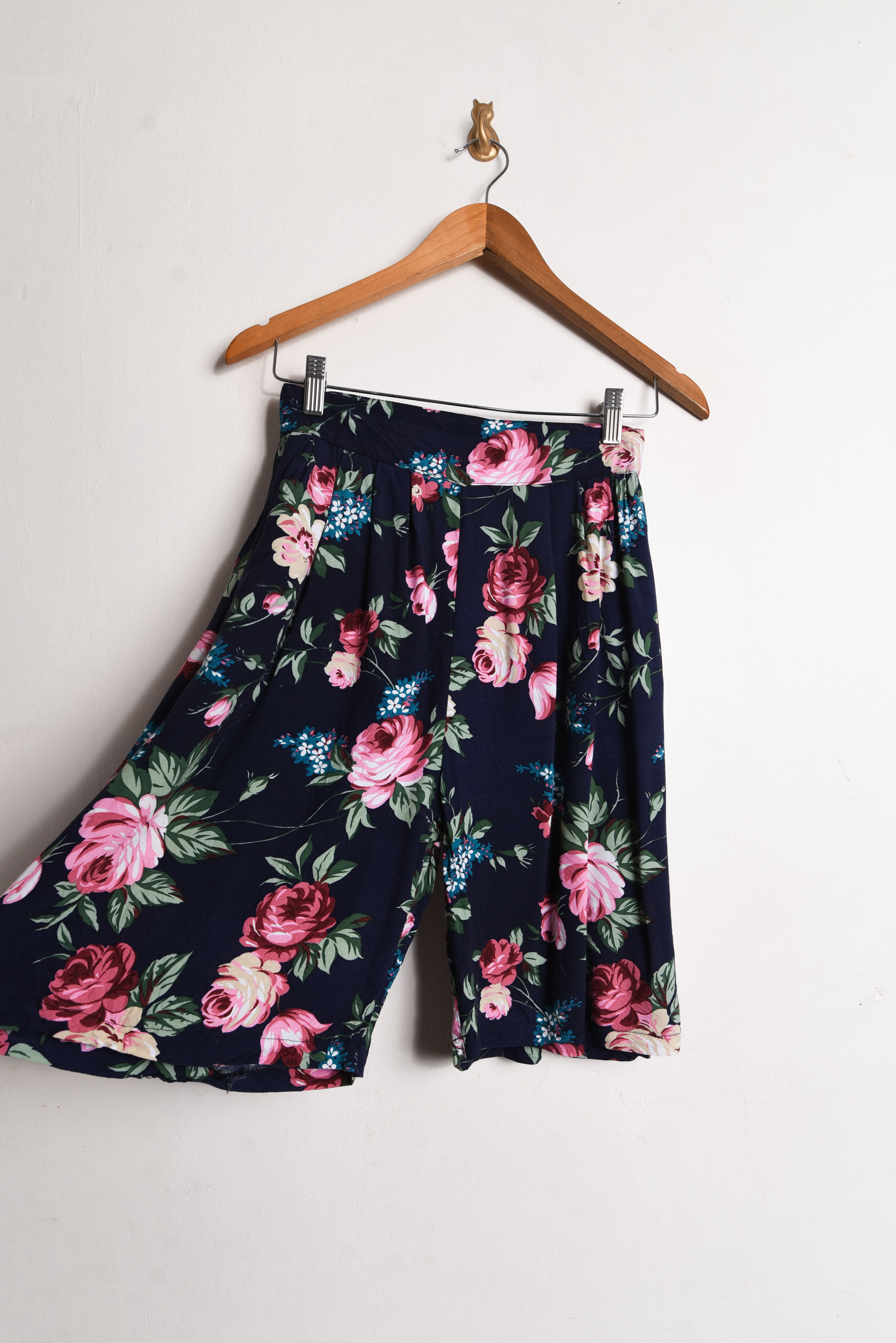 Short navy floral vintage
