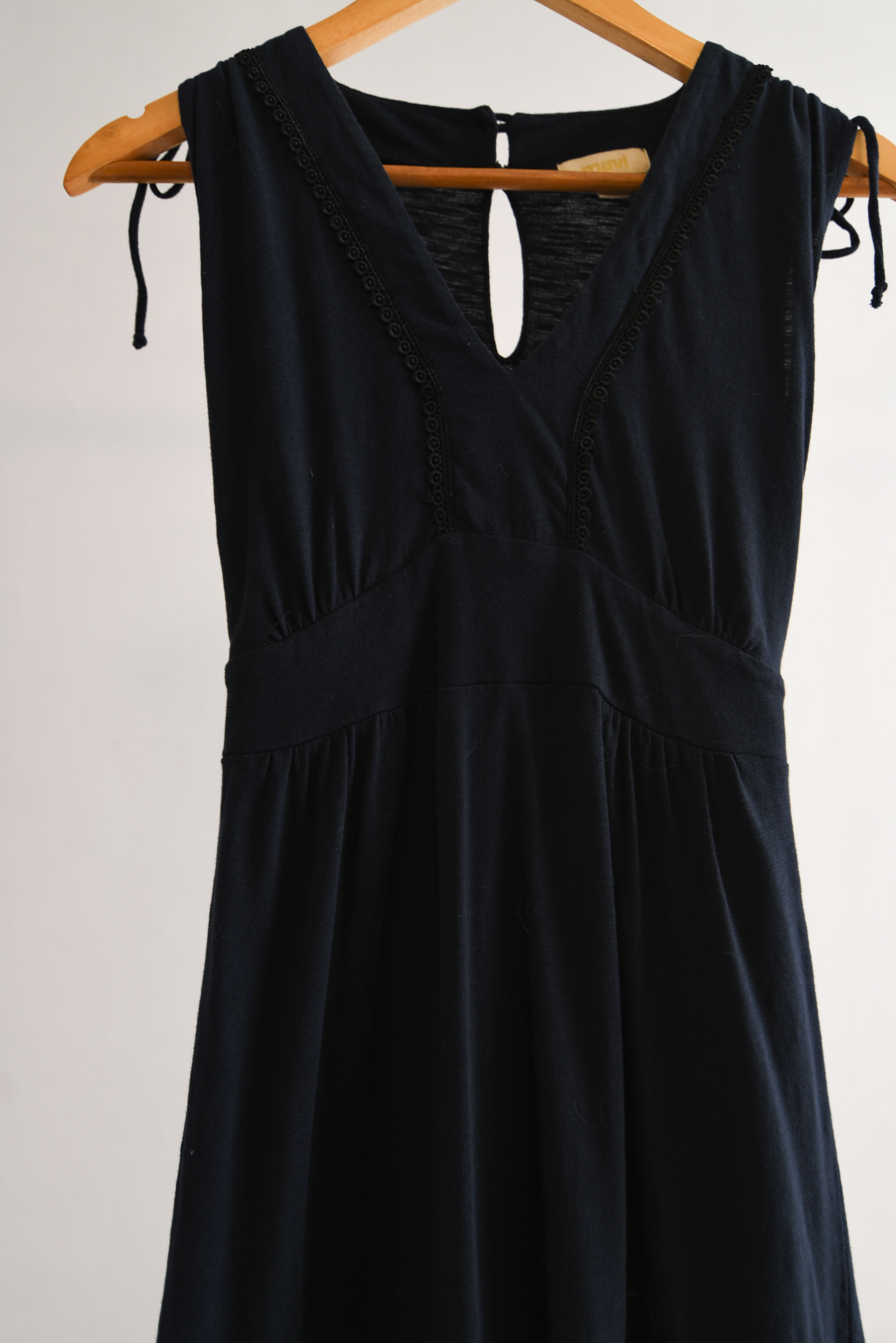 Vestido navy capas