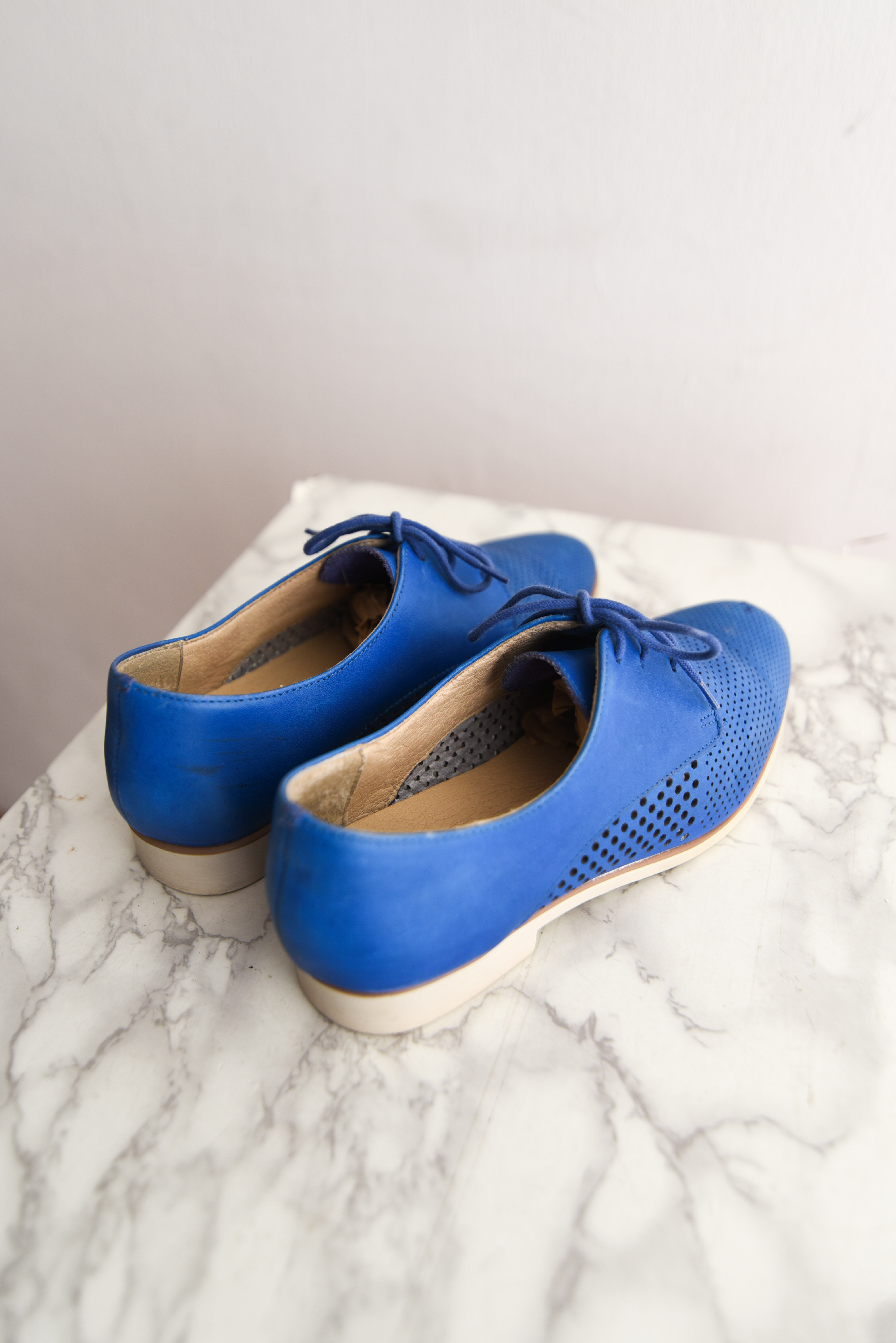 Zapatos cuero azulino