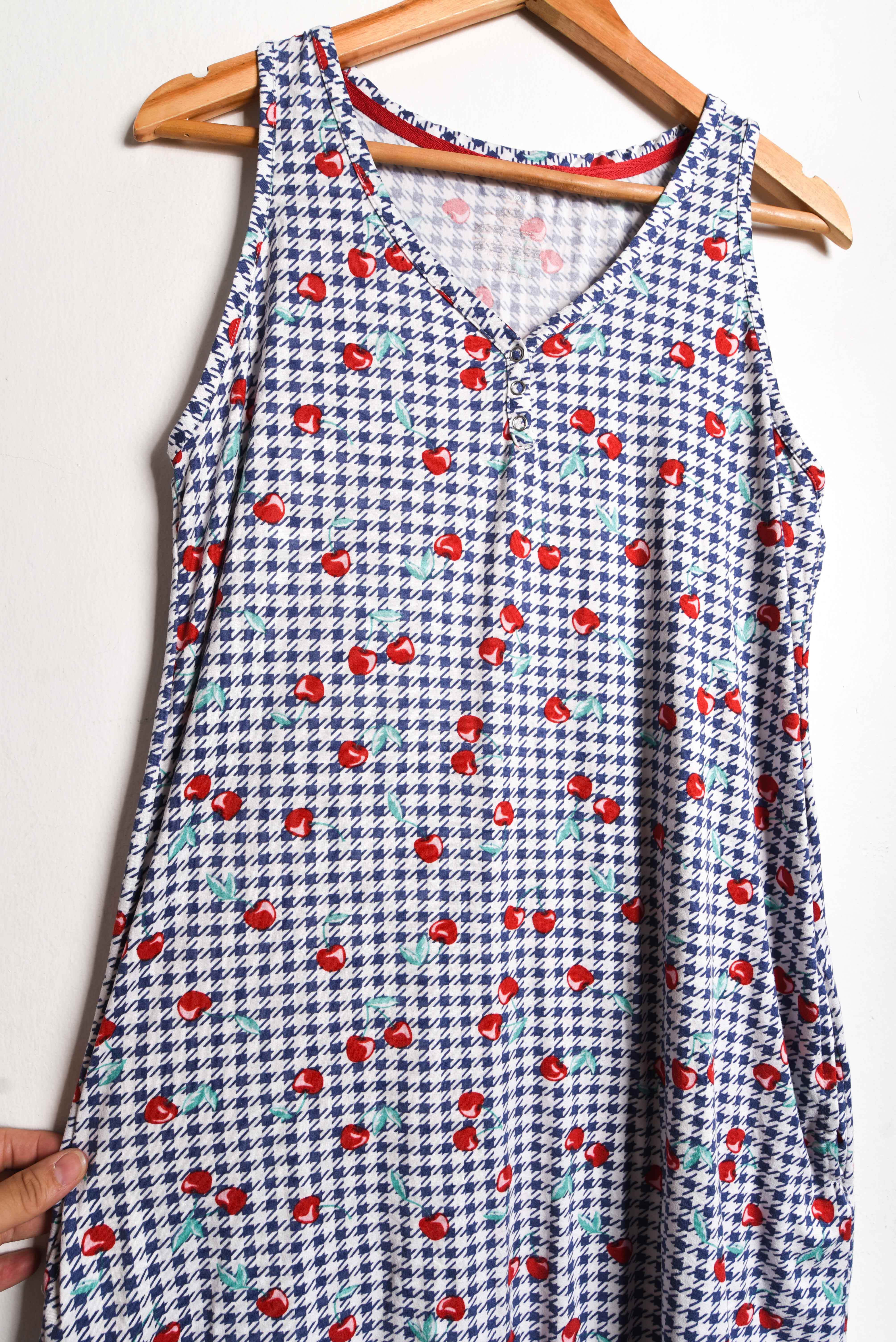 Vestido pata de gallo guindas