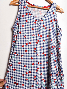 Vestido pata de gallo guindas