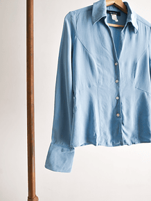 Blusa celeste pastel seda