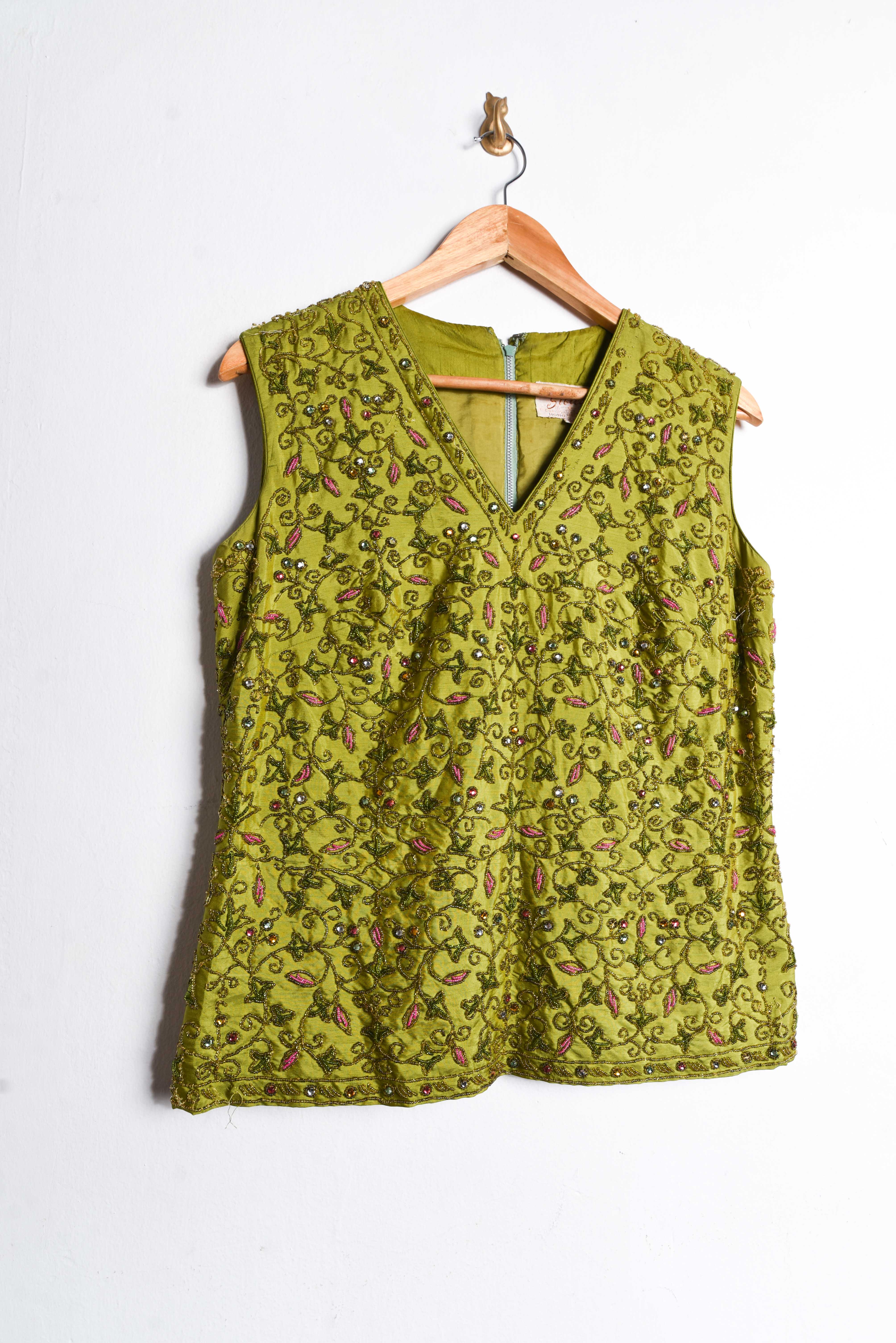 Top bordado seda vintage 1960s