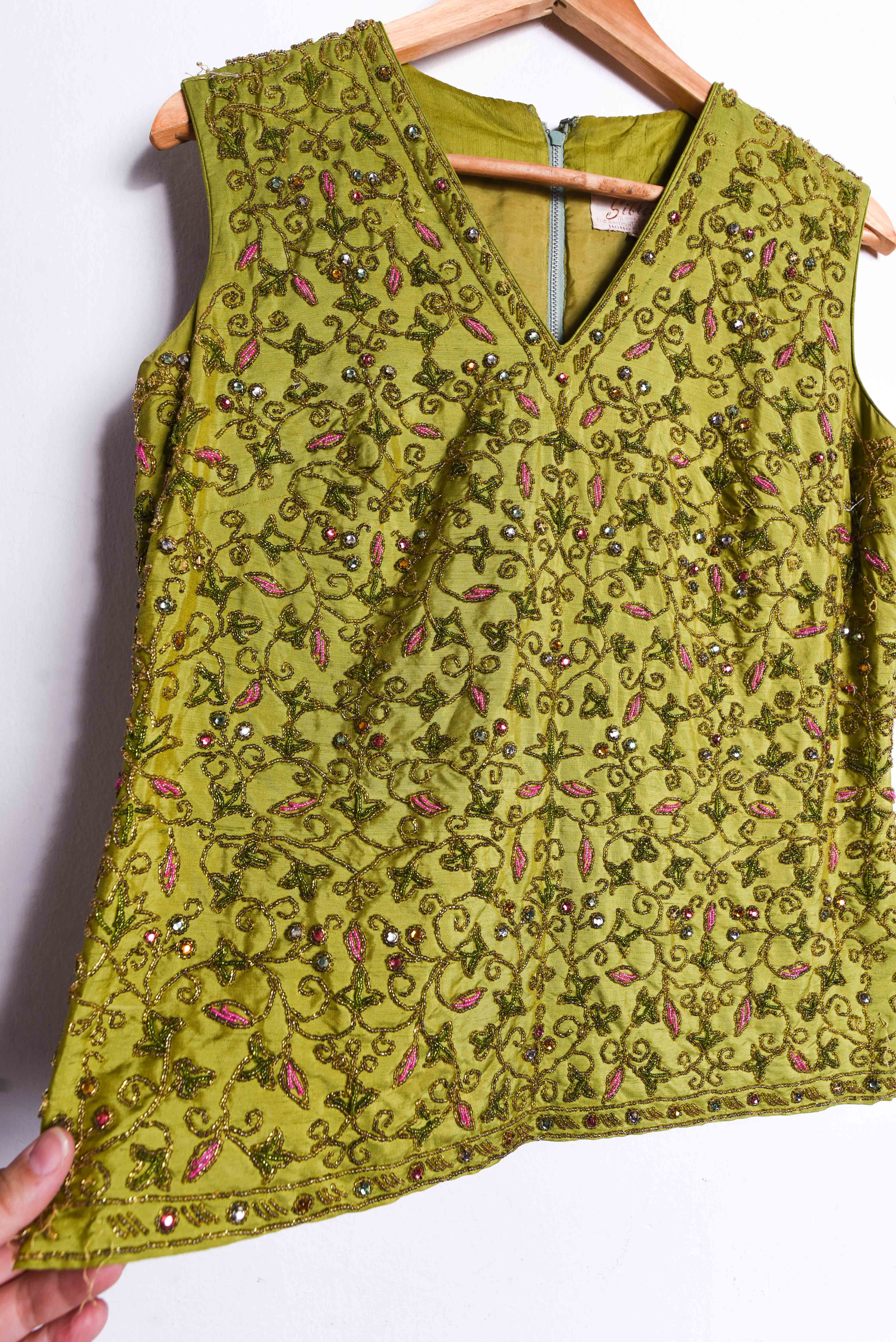 Top bordado seda vintage 1960s