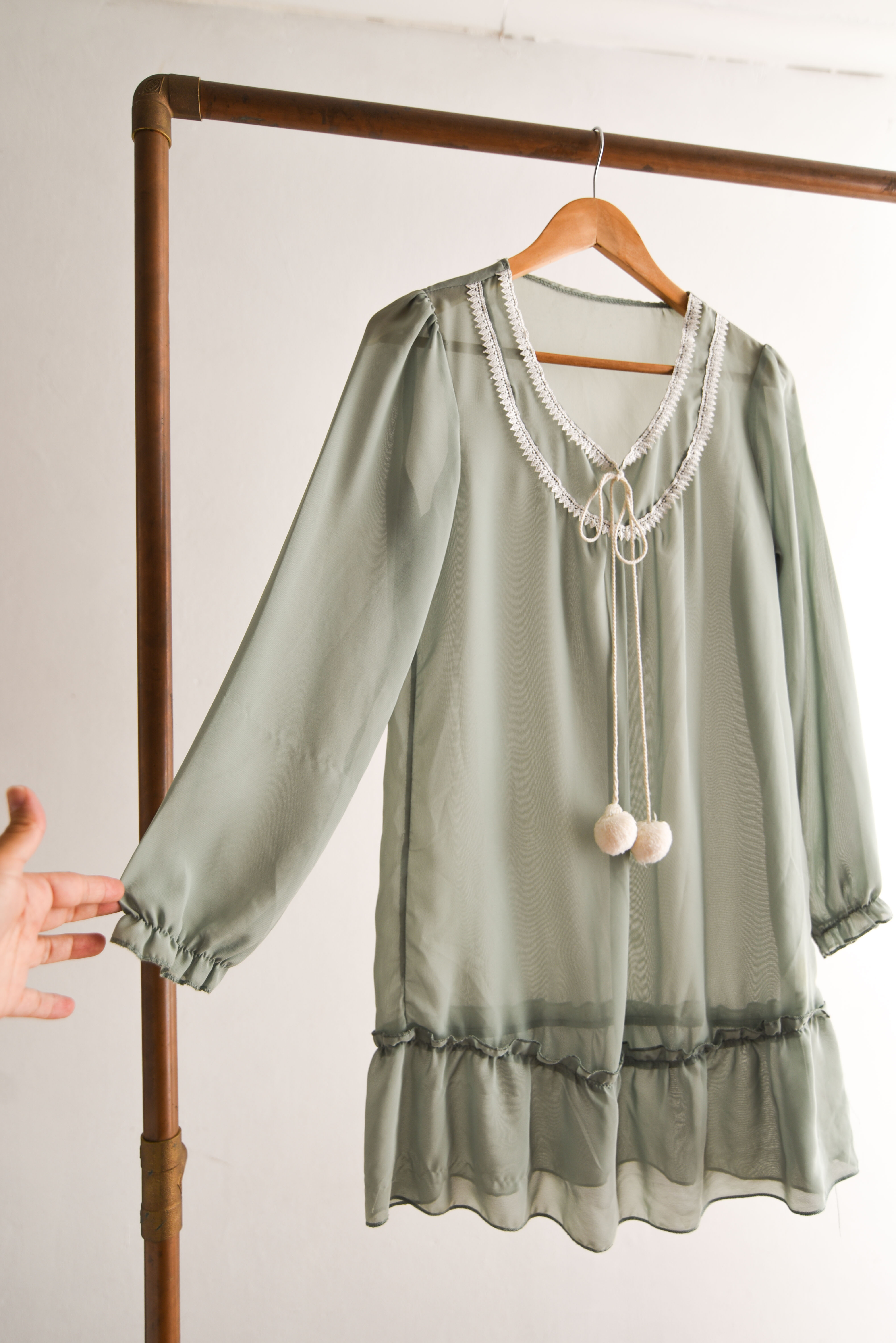 Vestido verde pastel lazito