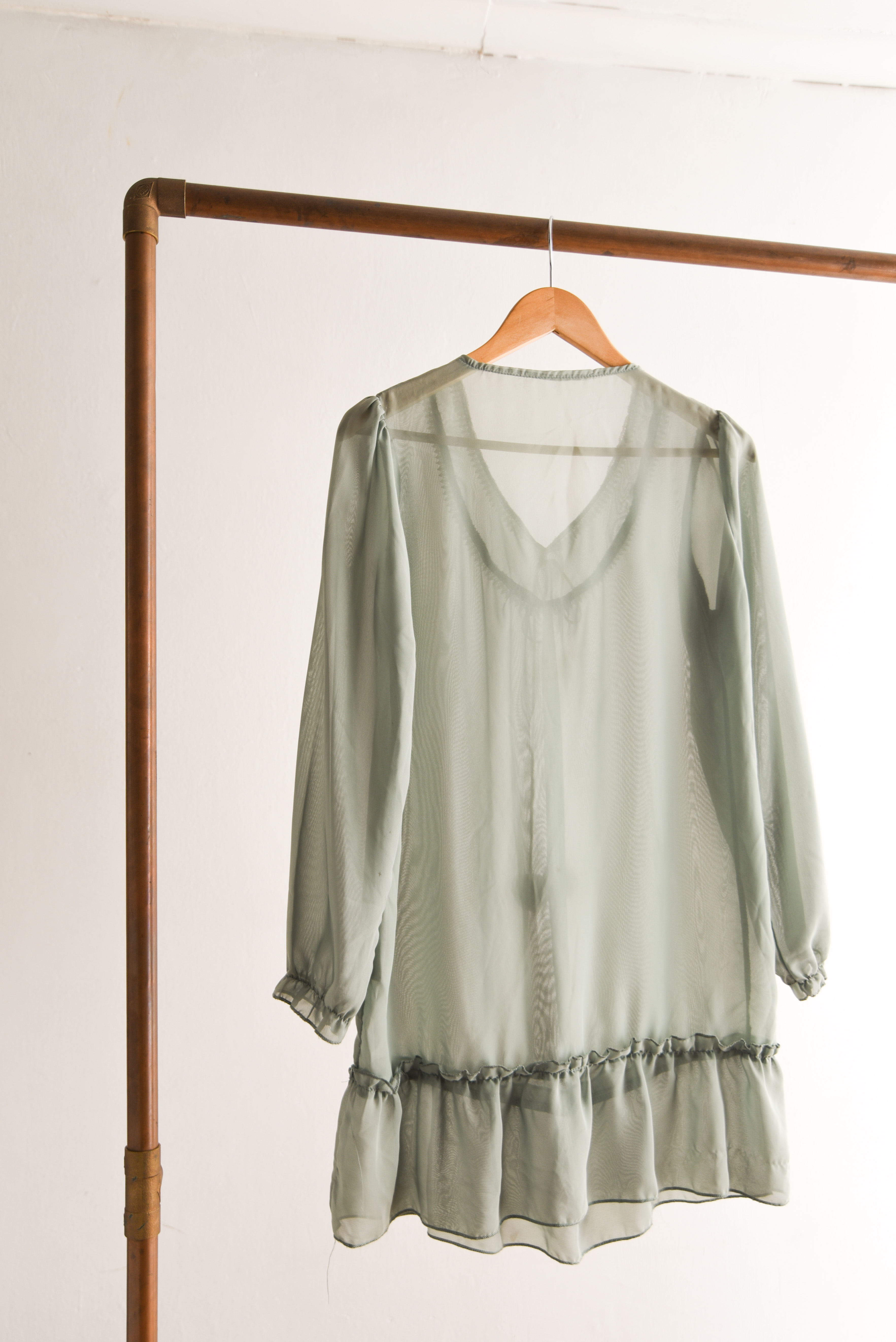 Vestido verde pastel lazito