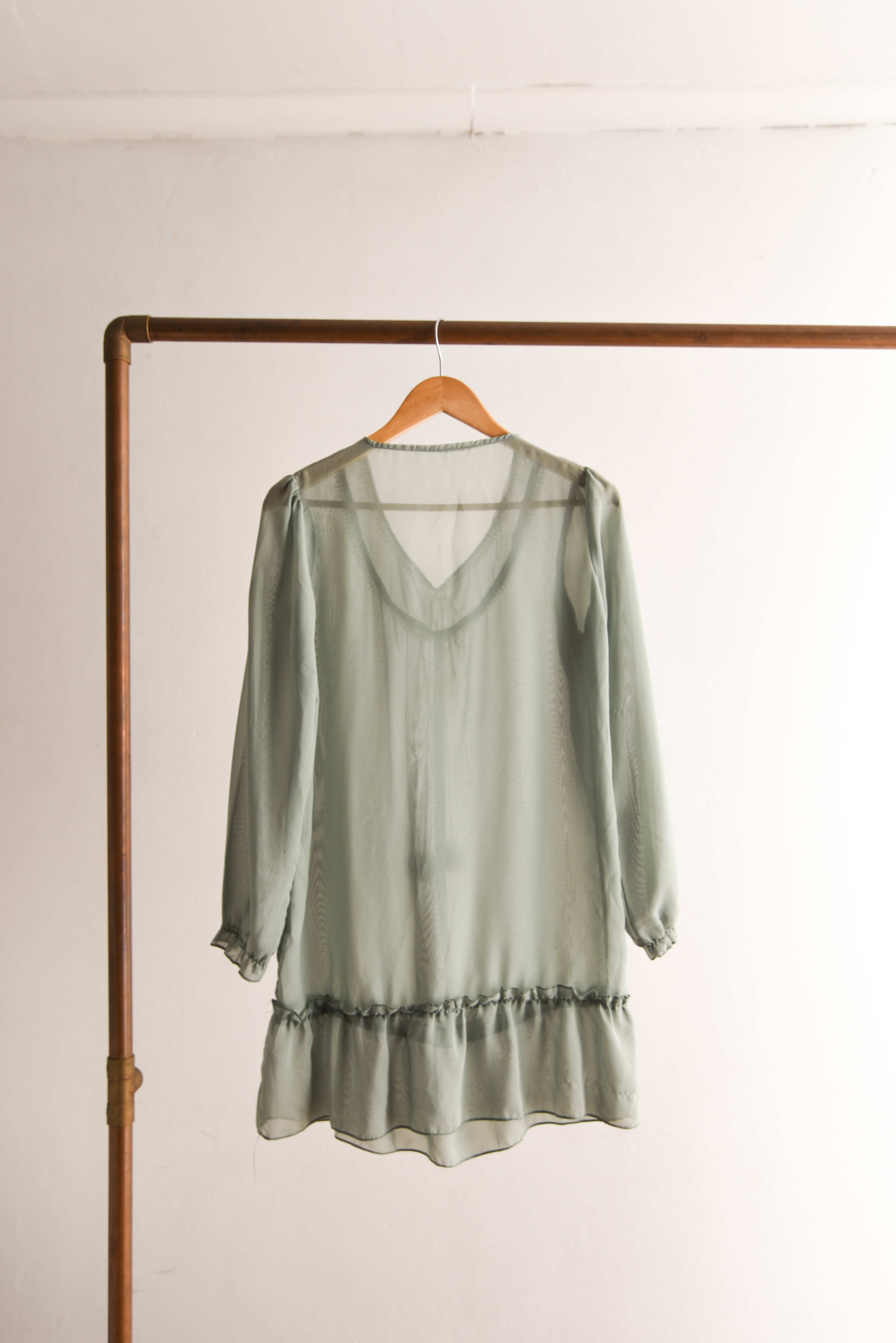 Vestido verde pastel lazito