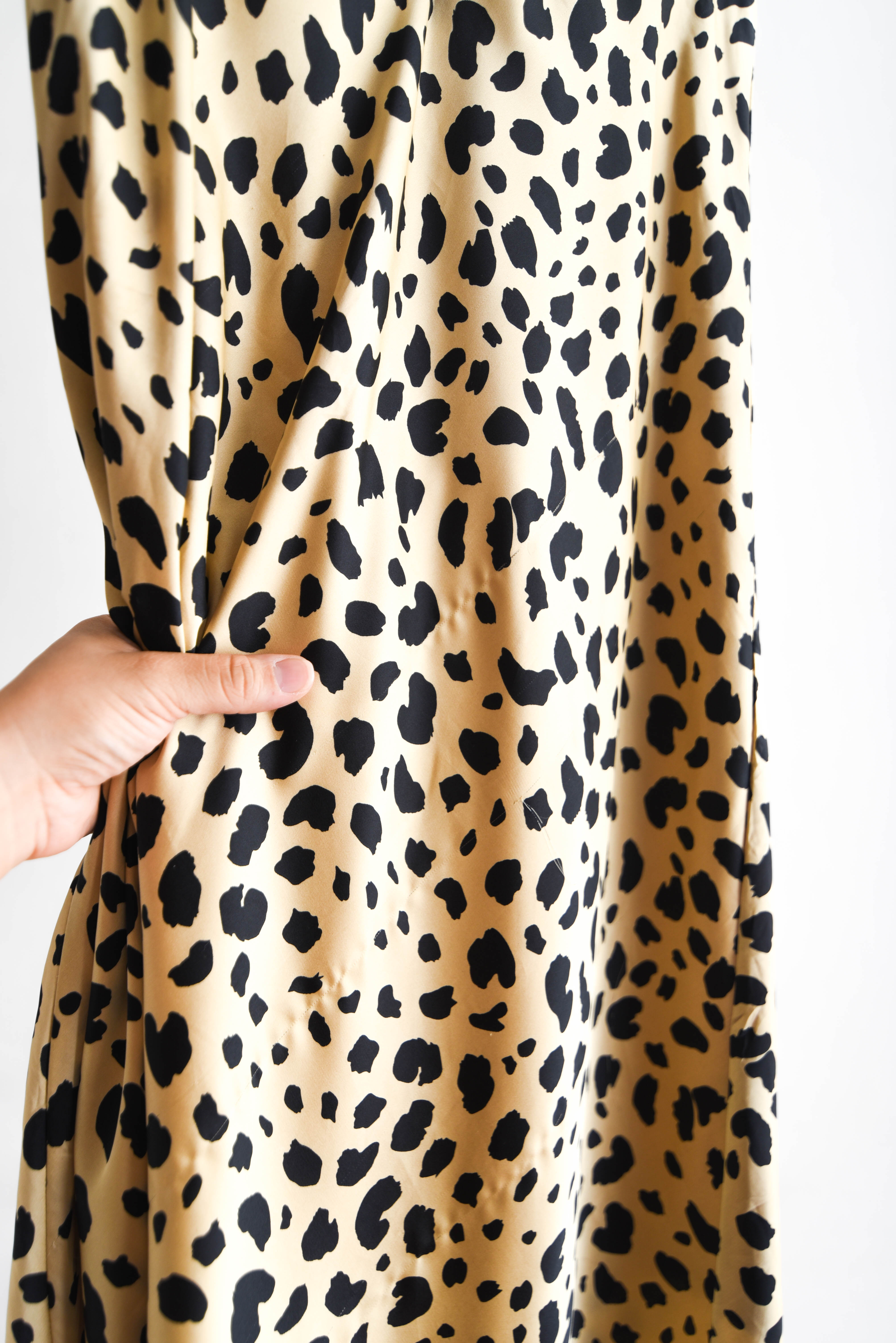 Maxi falda satín animal print