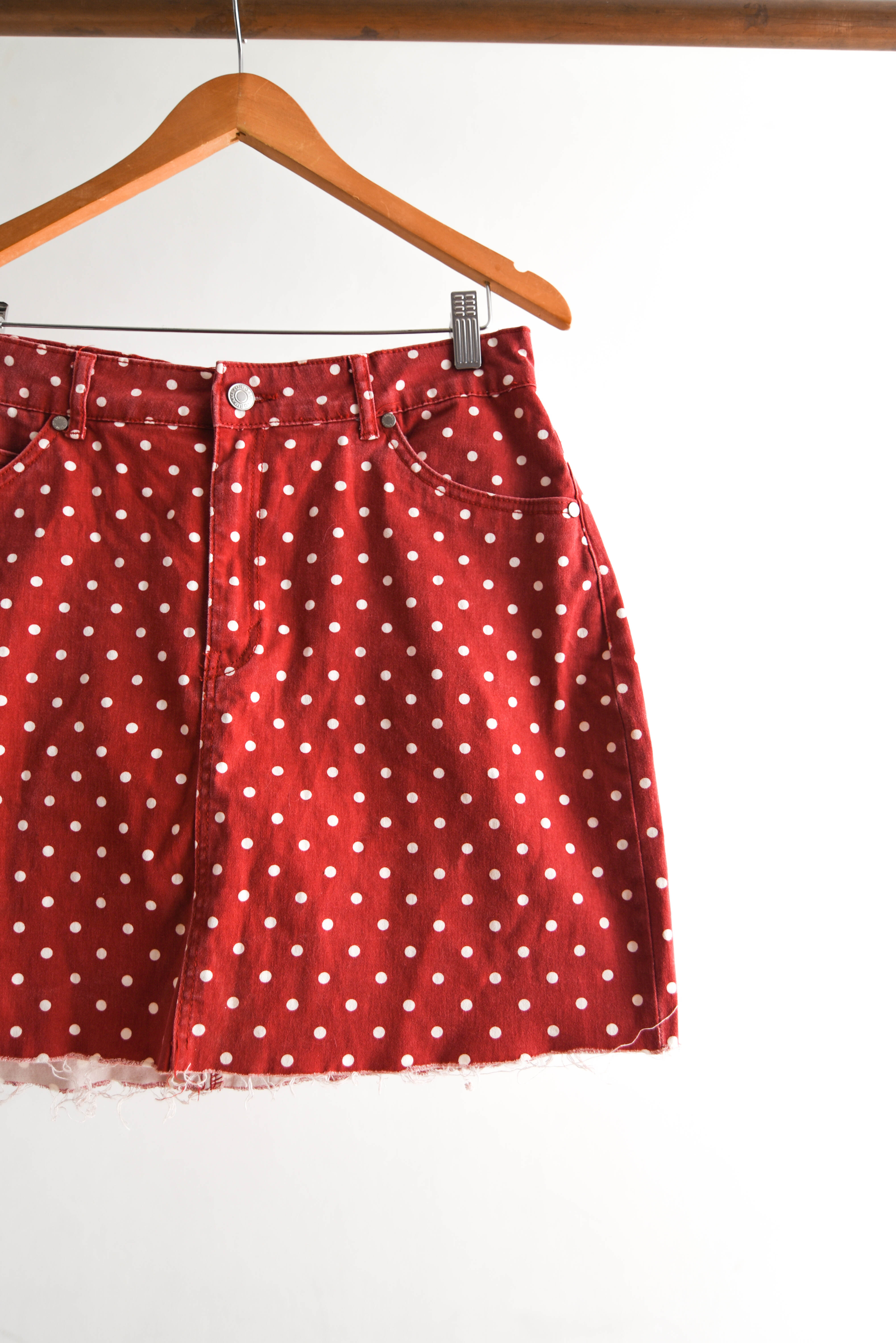 Falda roja polka dots