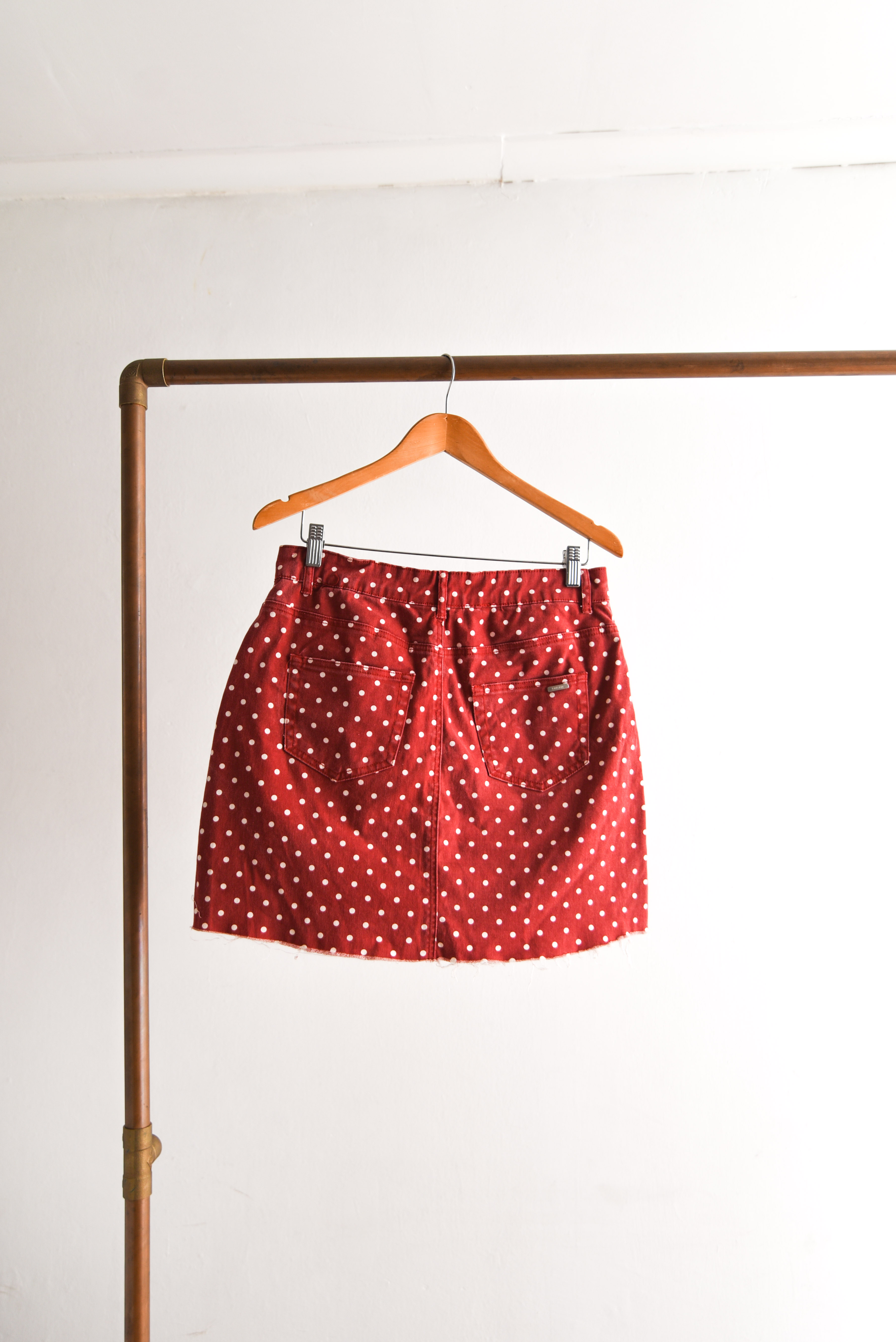 Falda roja polka dots