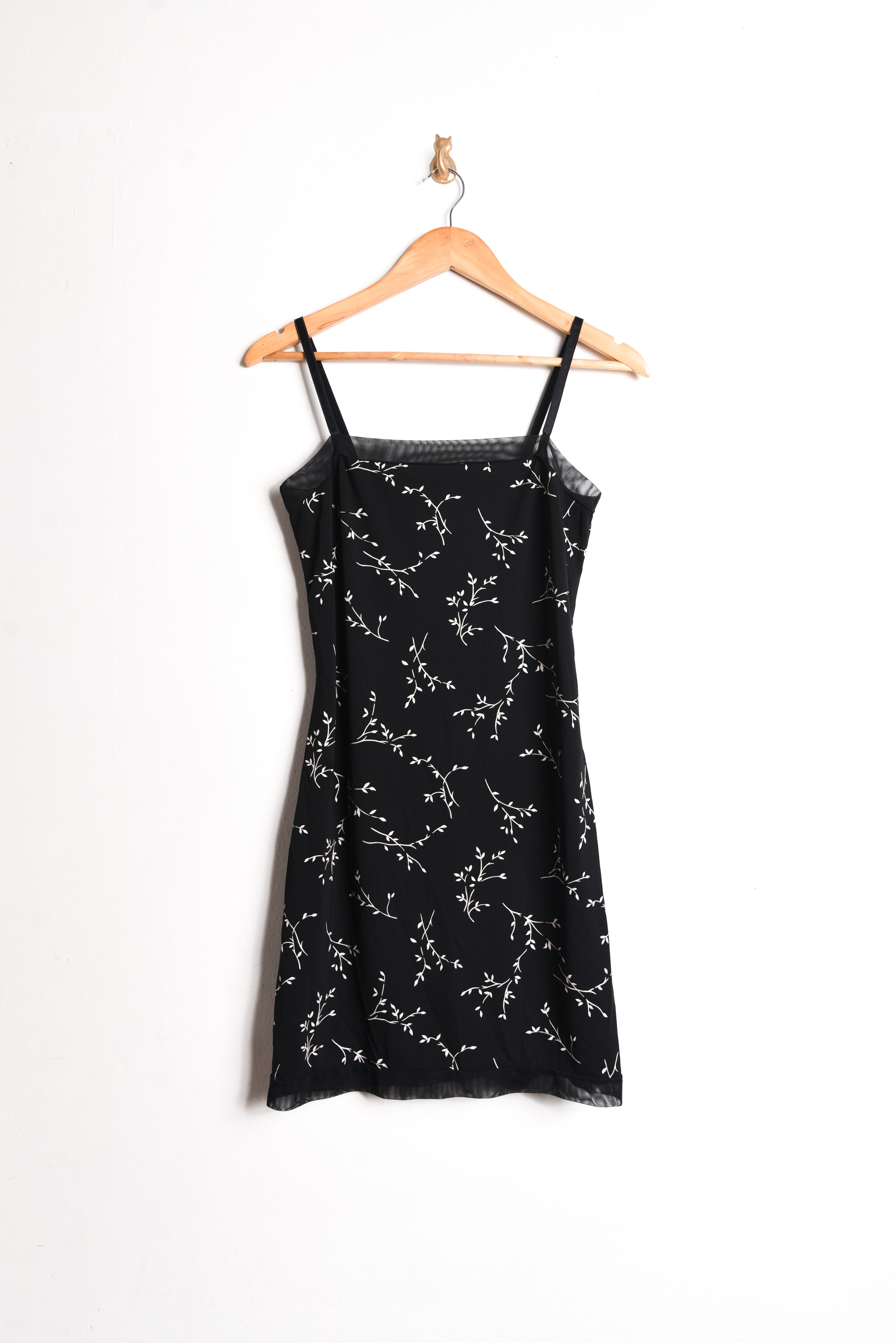 Vestido negro 90s flores