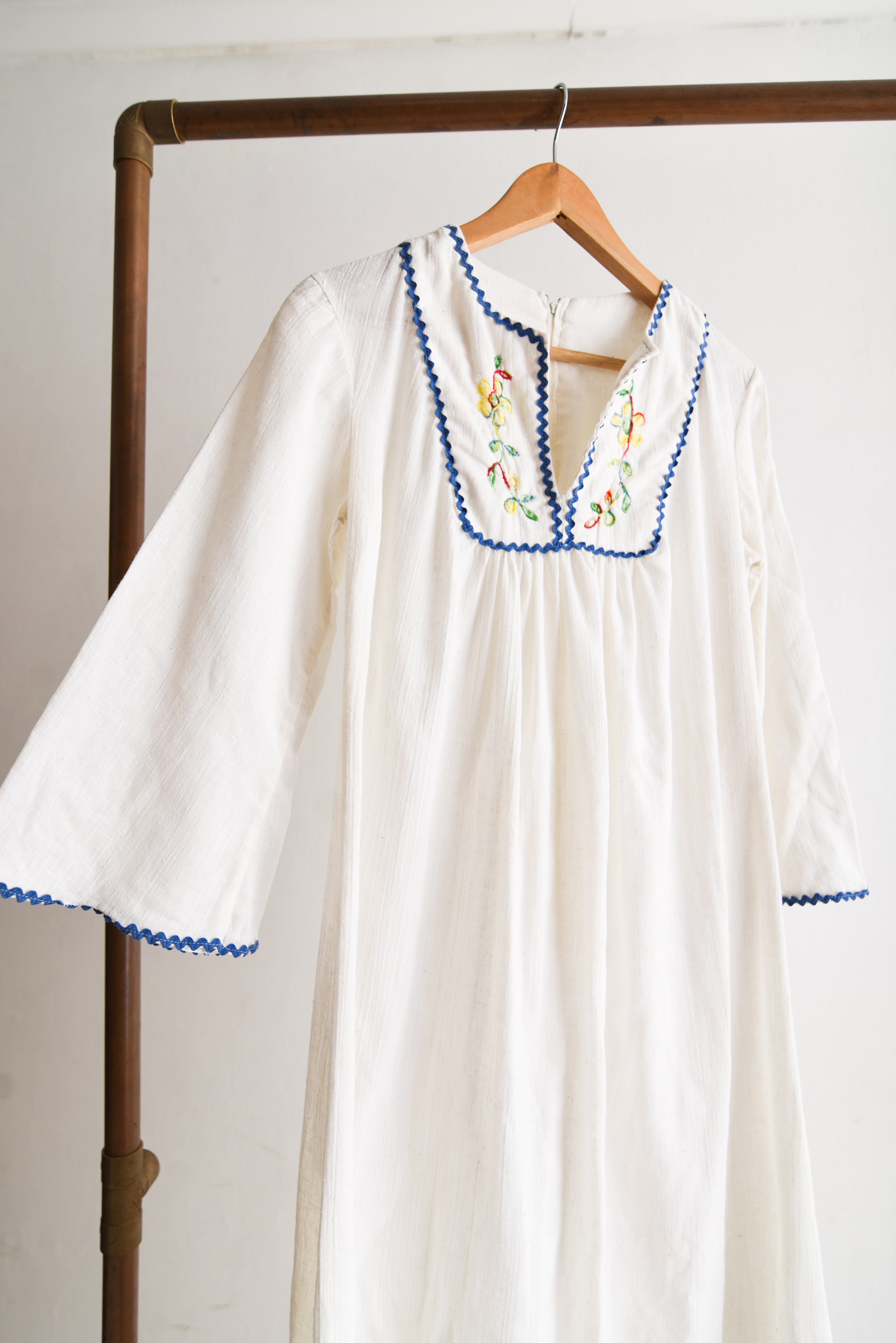 Maxi vestido blanco bordado vintage