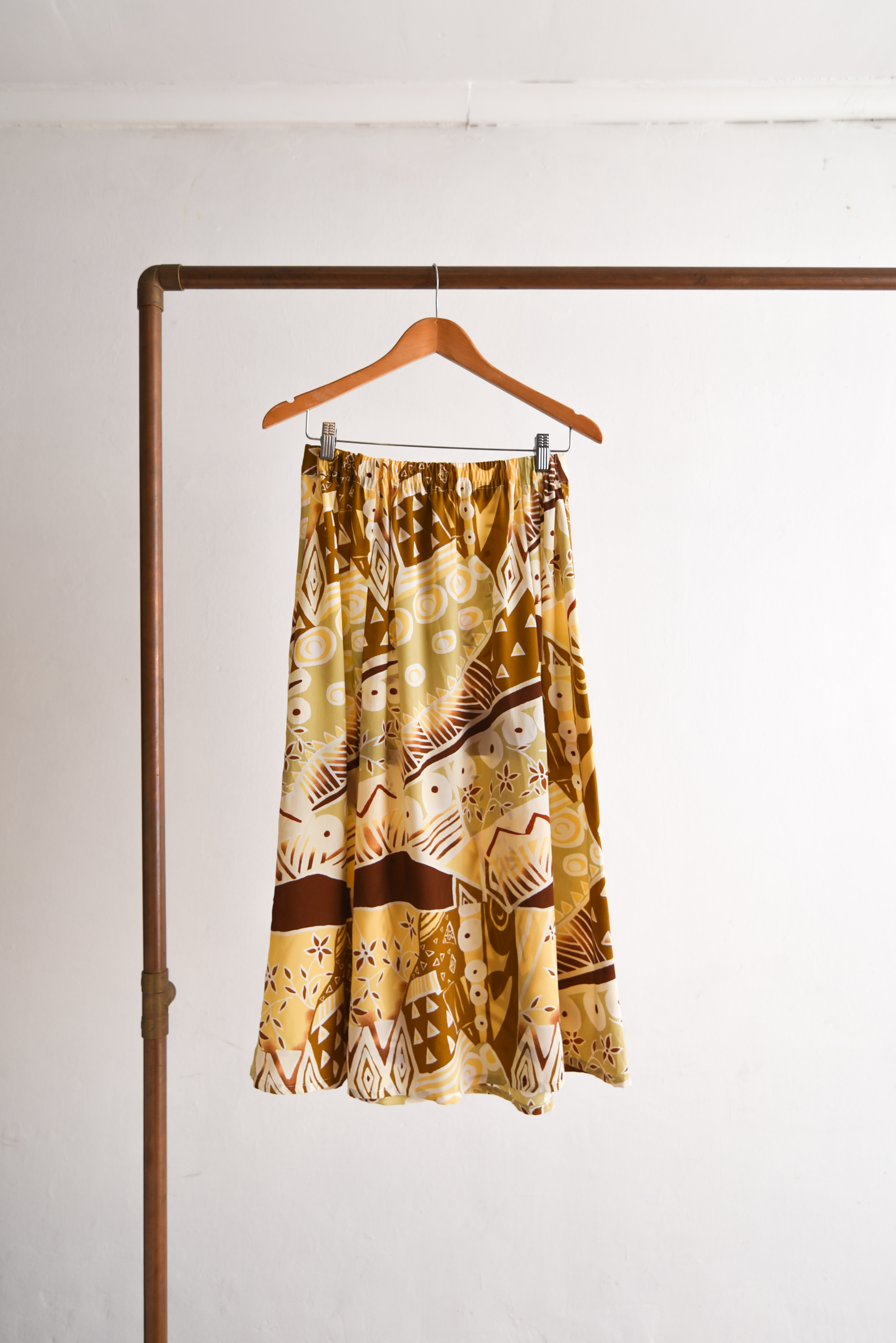 Maxi falda figuras y botones