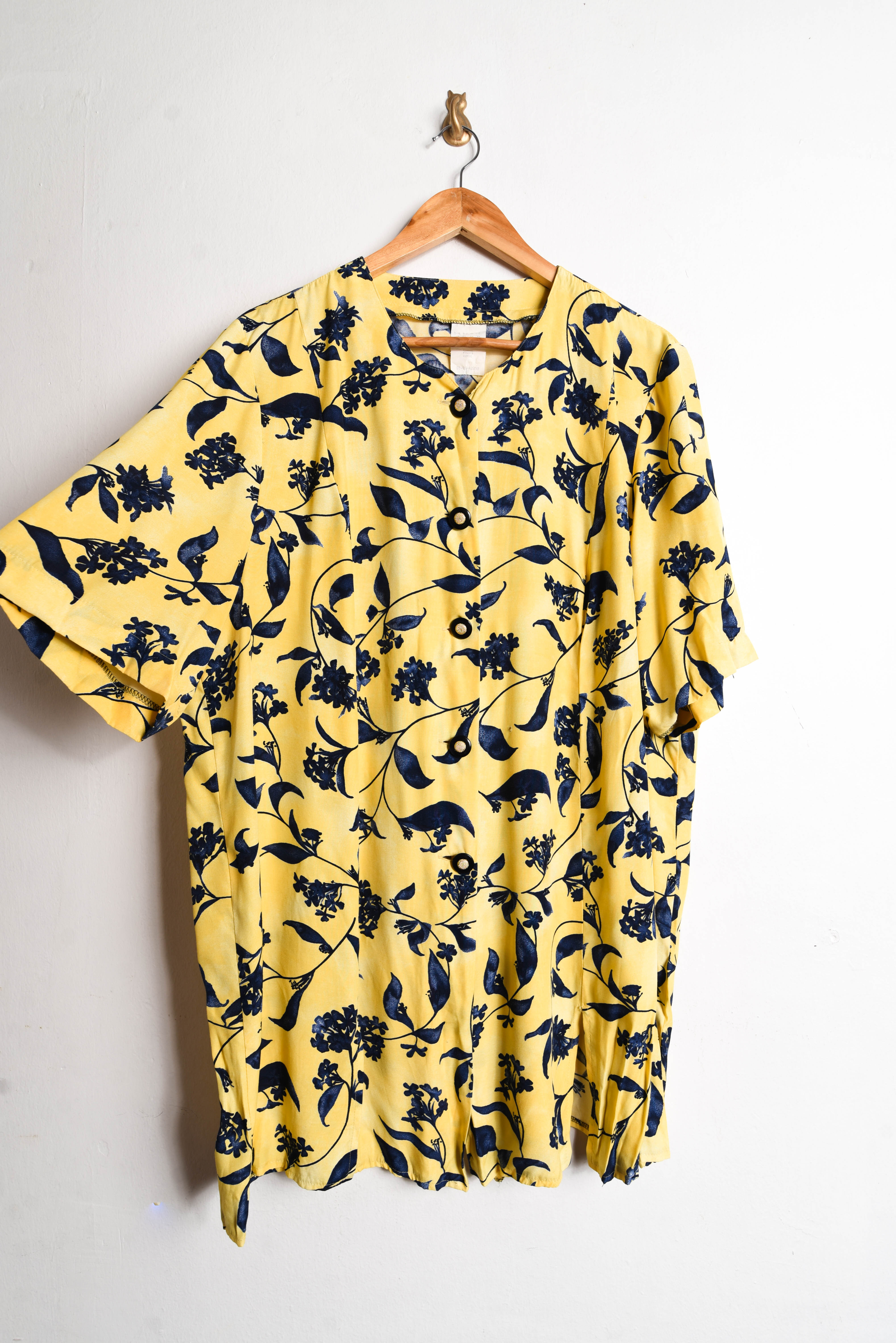 Blusón amarillo floral vintage