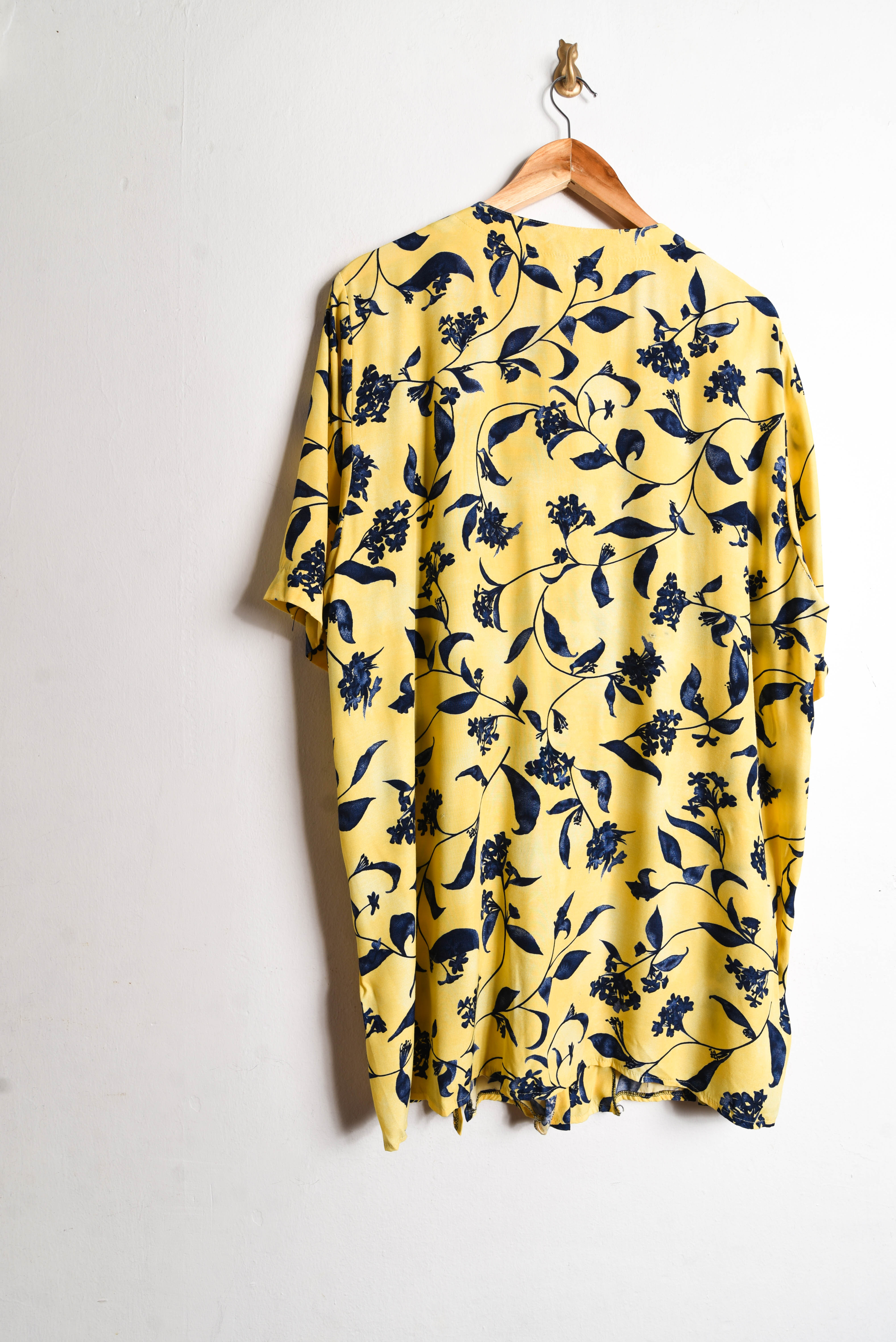 Blusón amarillo floral vintage