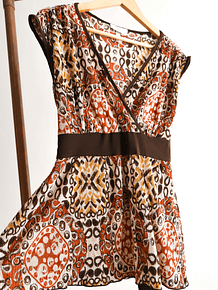 Top café plisado y2k