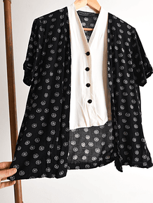 Blusa 90s b&w 