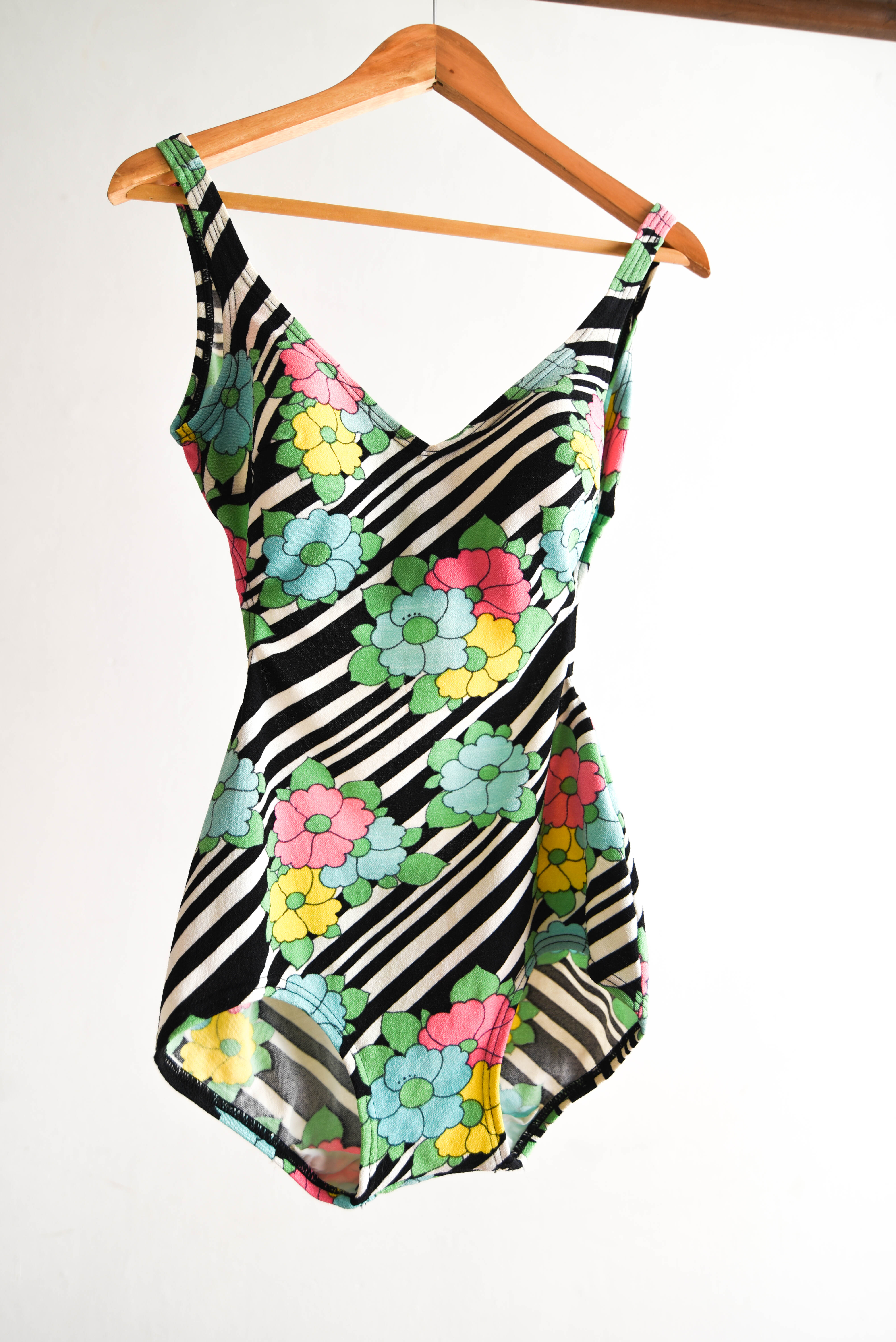 Traje de baño 60s bullet bra