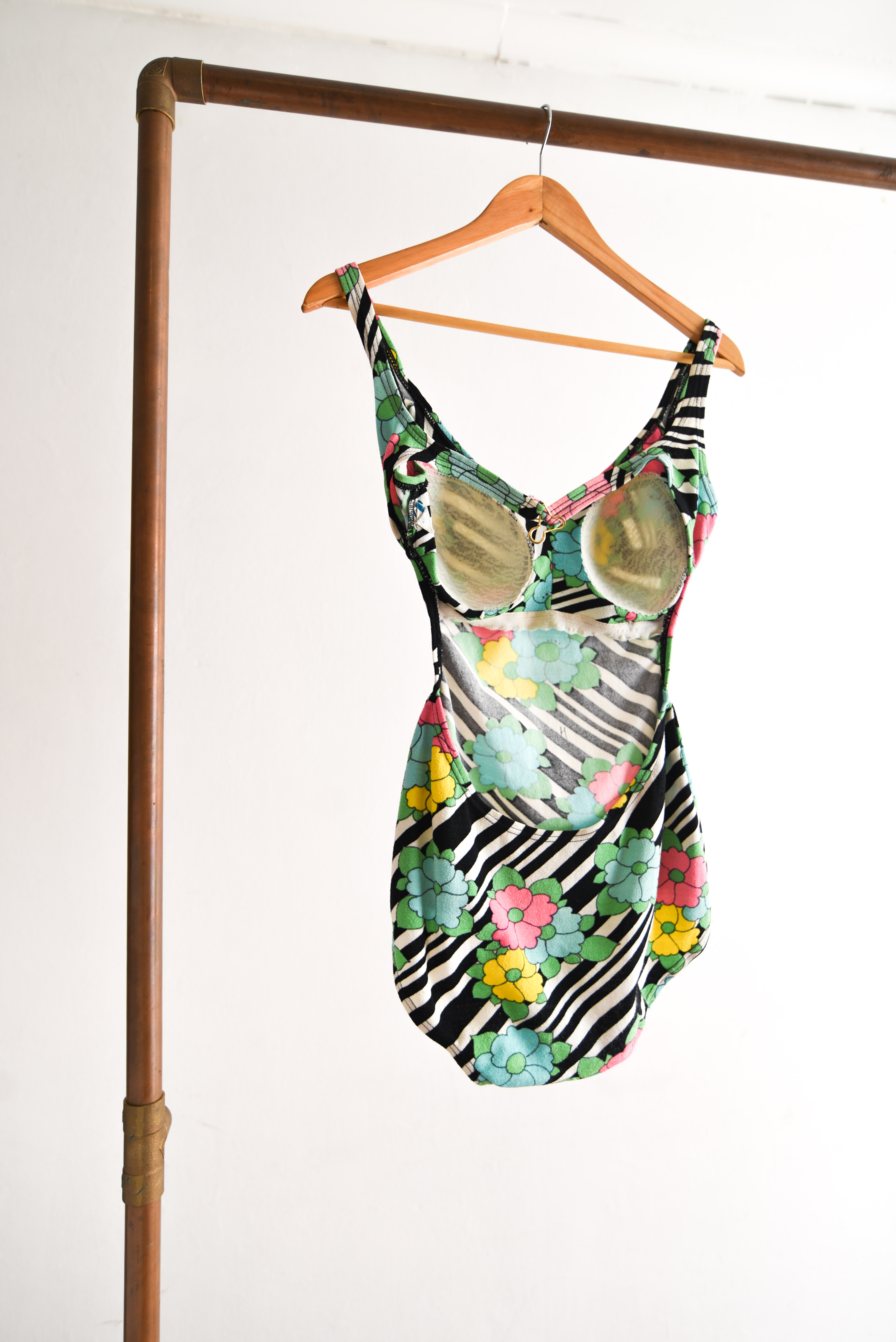 Traje de baño 60s bullet bra