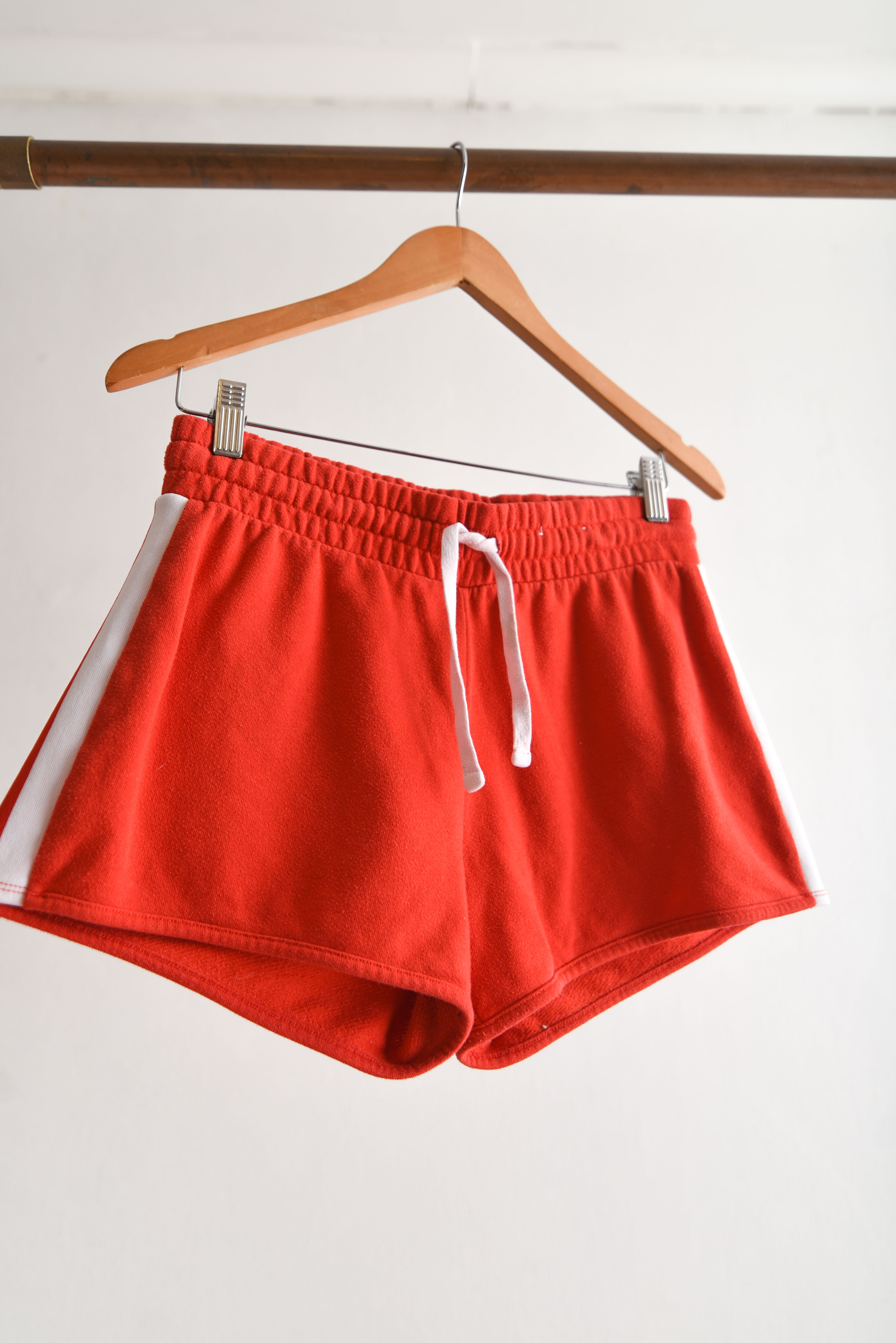 Short rojo sporty 