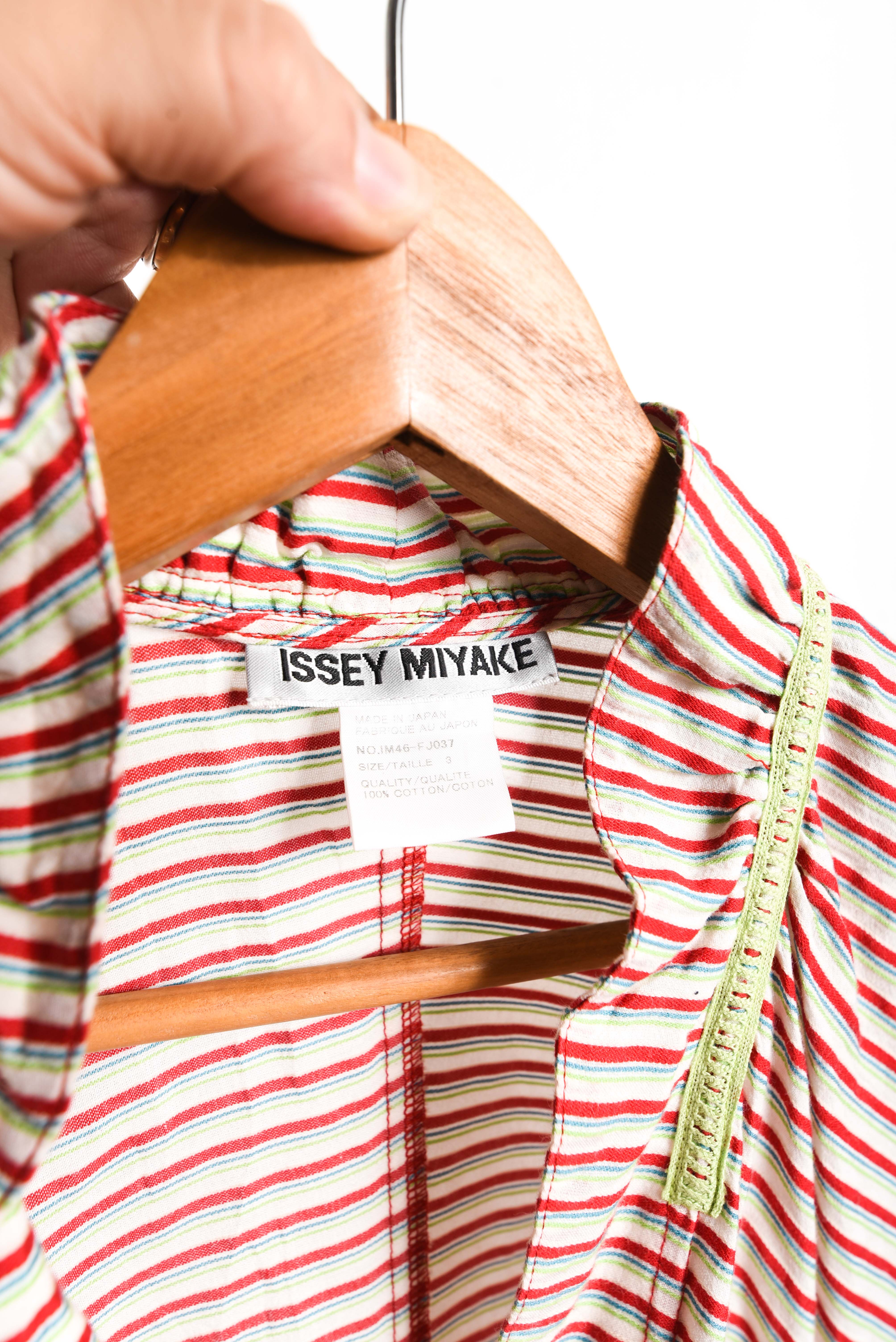 Blusa japonesa Issey Miyake
