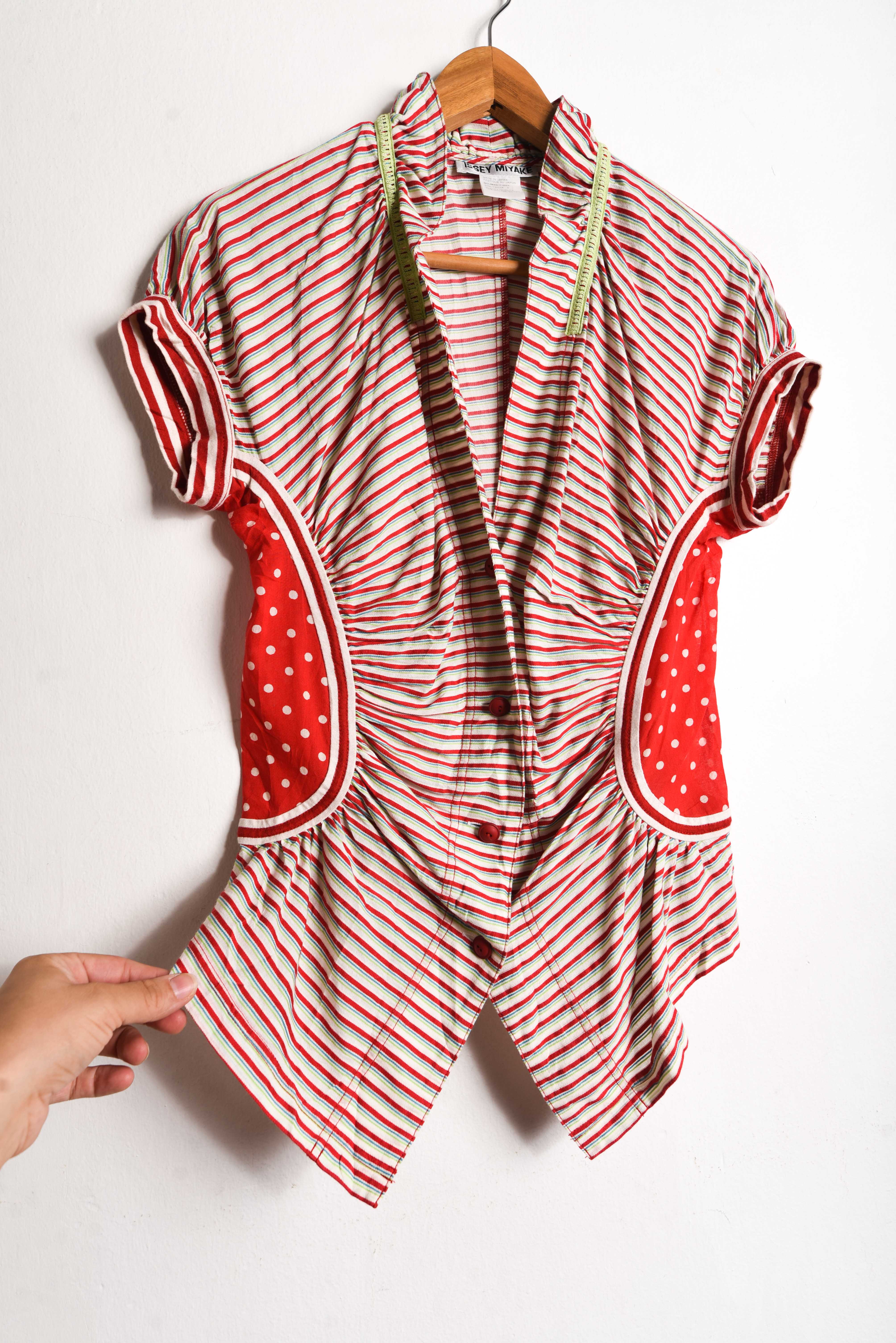 Blusa japonesa Issey Miyake