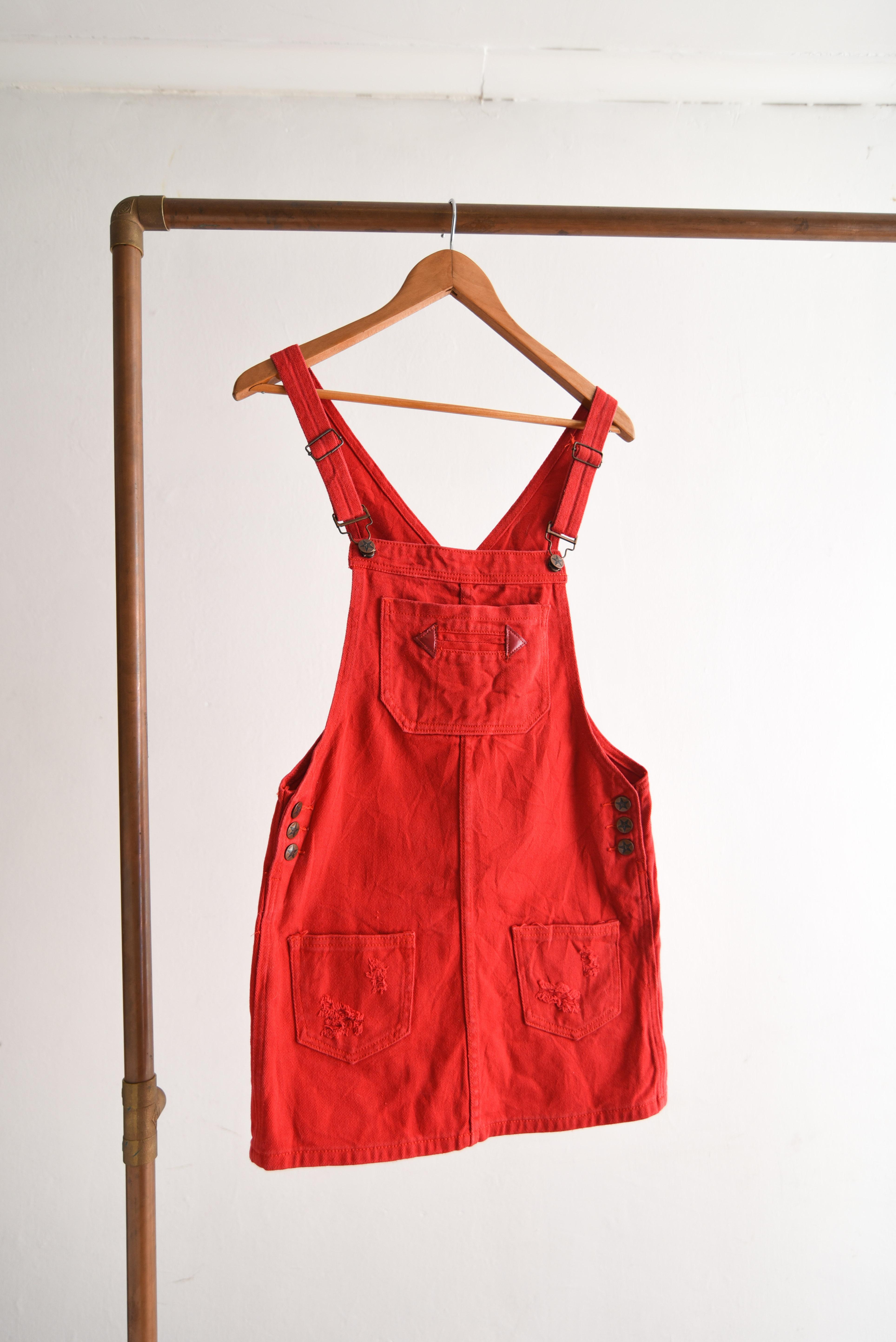 Jardinera roja denim