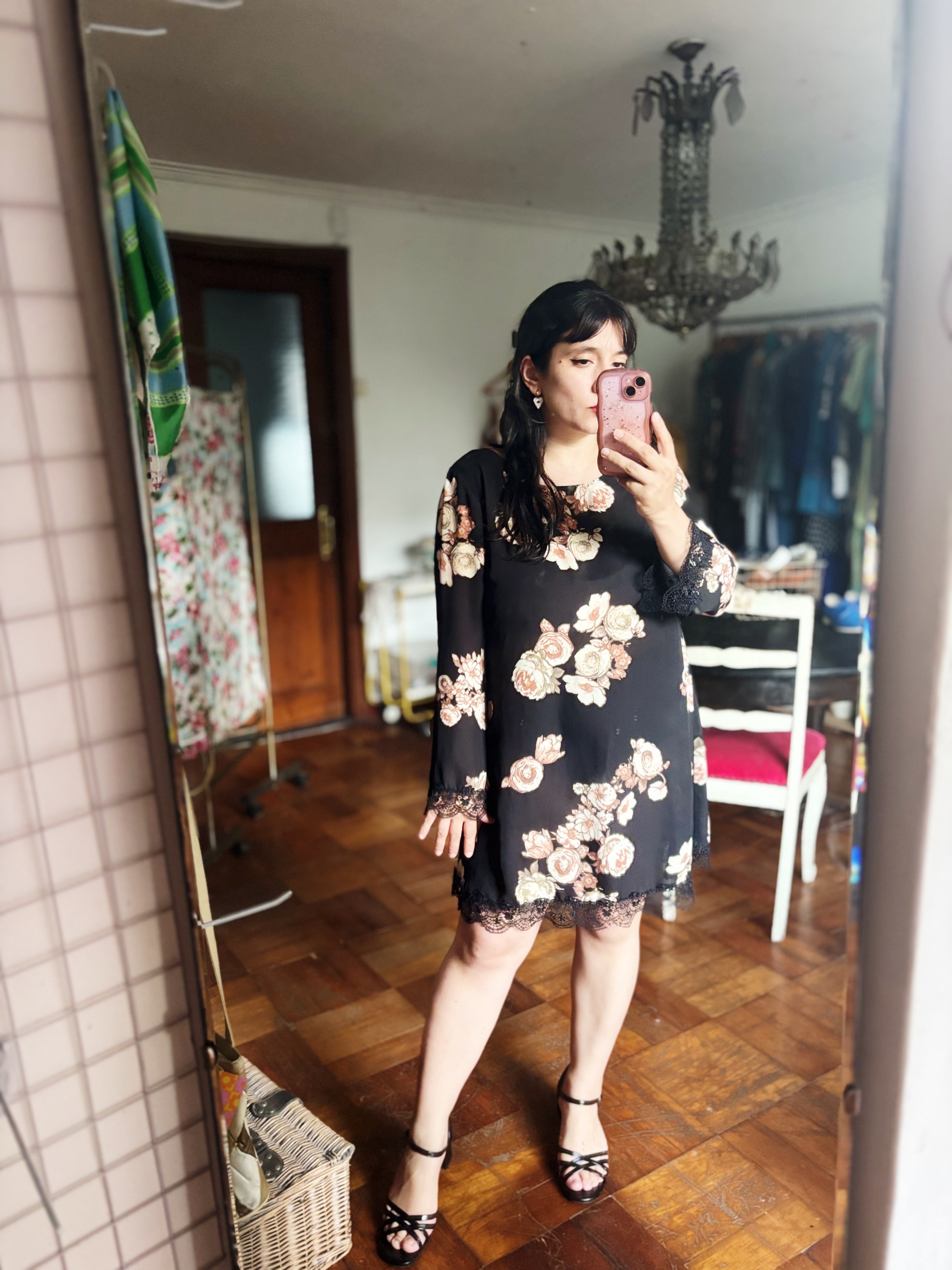 Vestido boho negro floral 