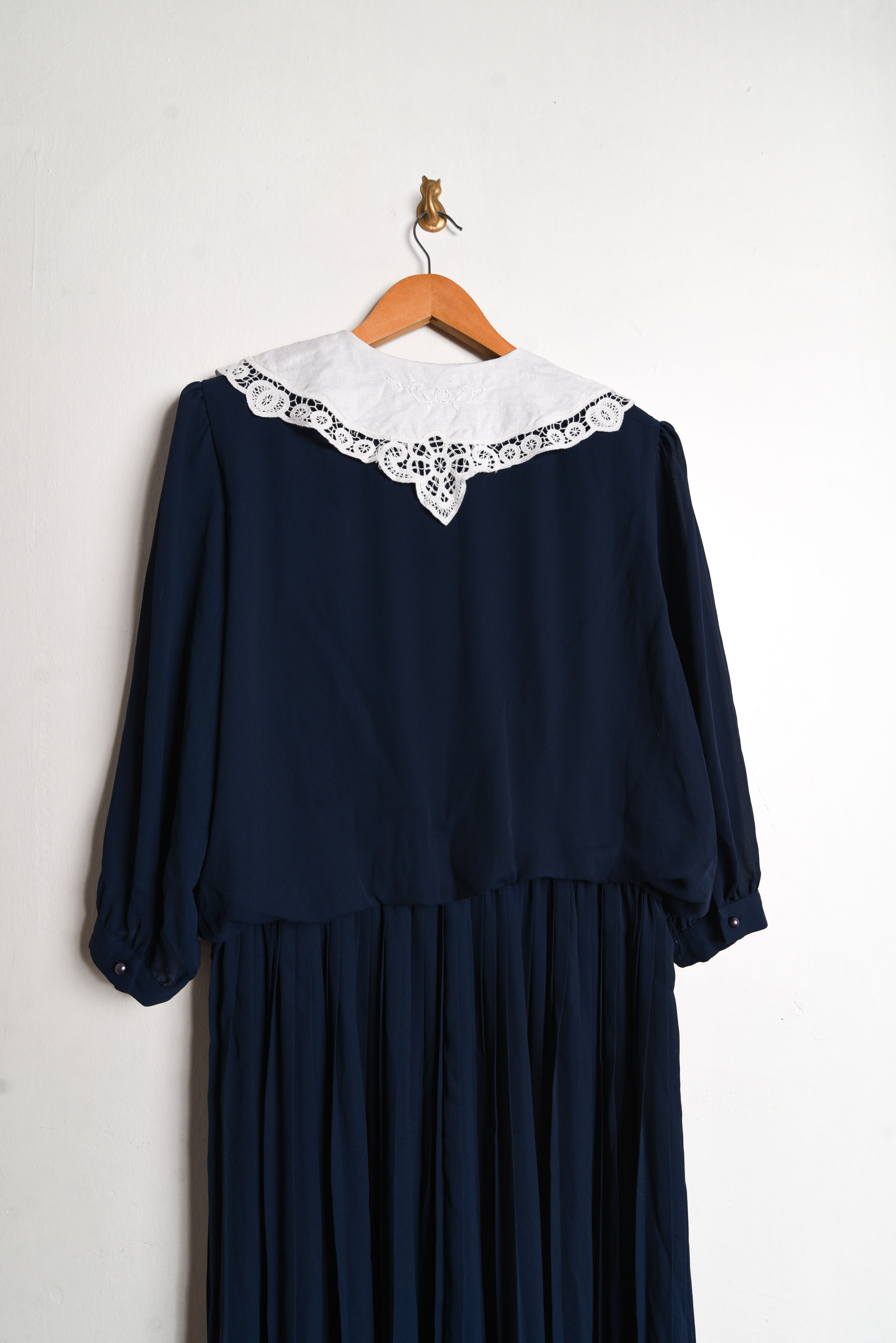 Vestido navy cuellito vintage