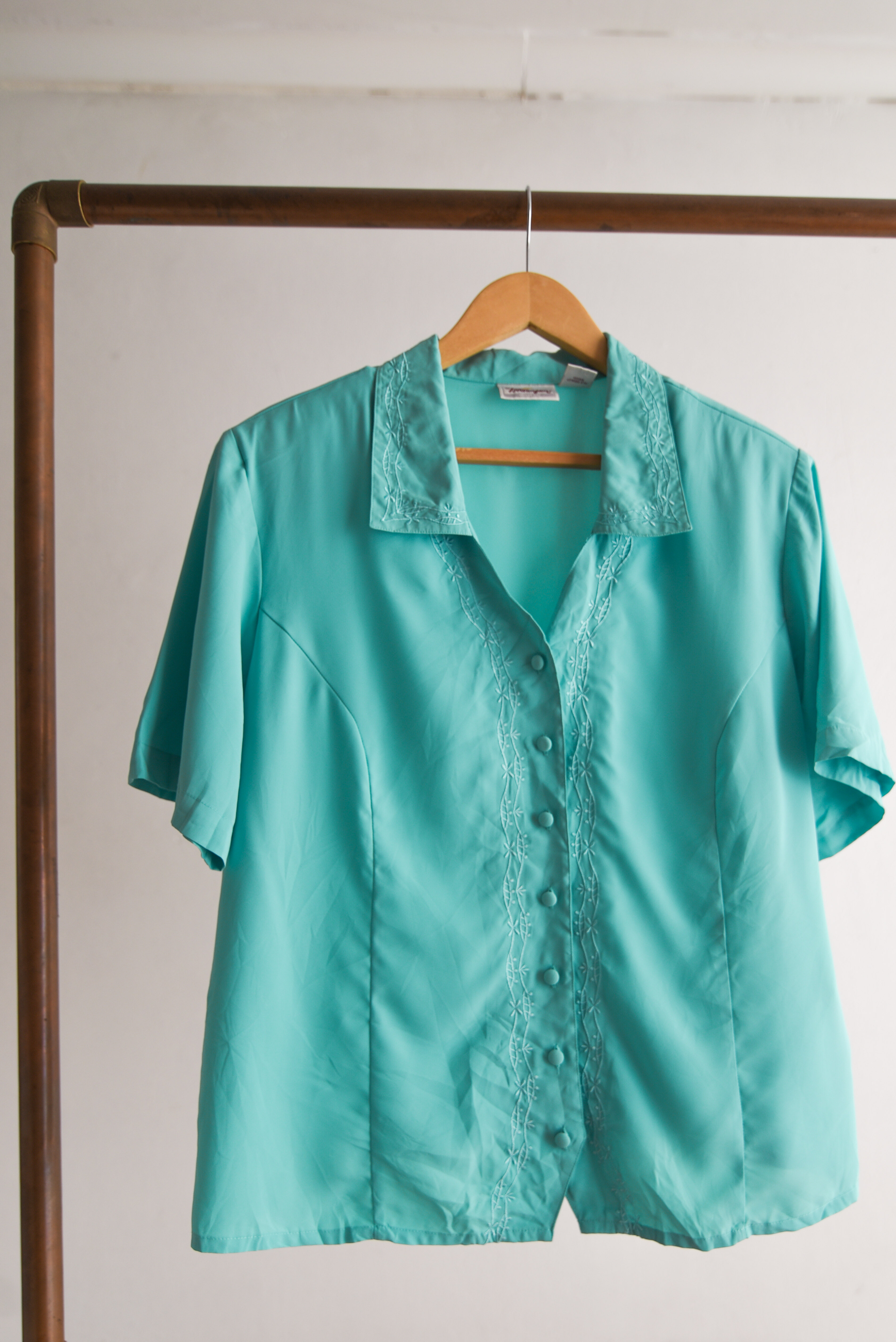 Blusa turquesa bordada vintage