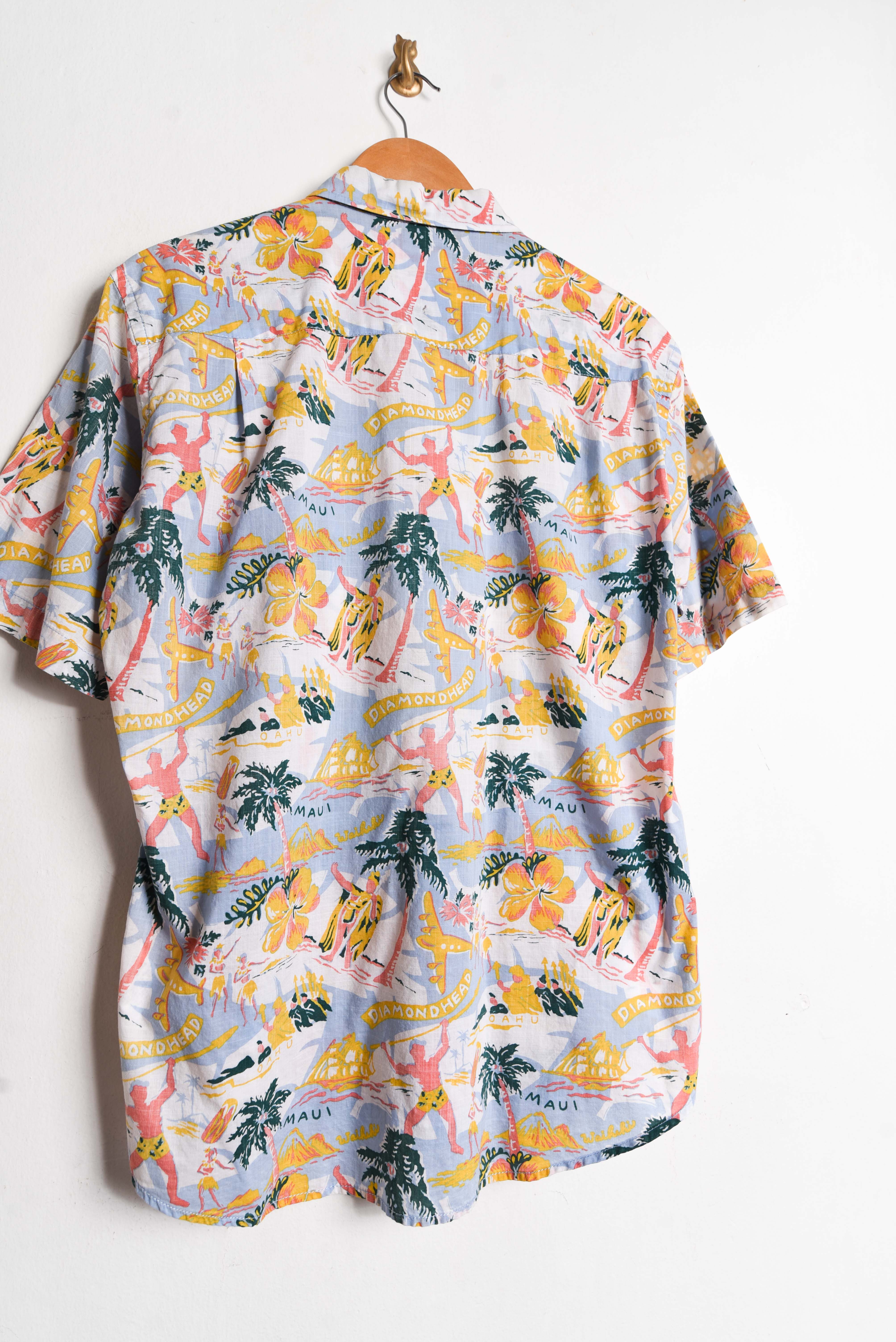 Camisa guayabera tropical